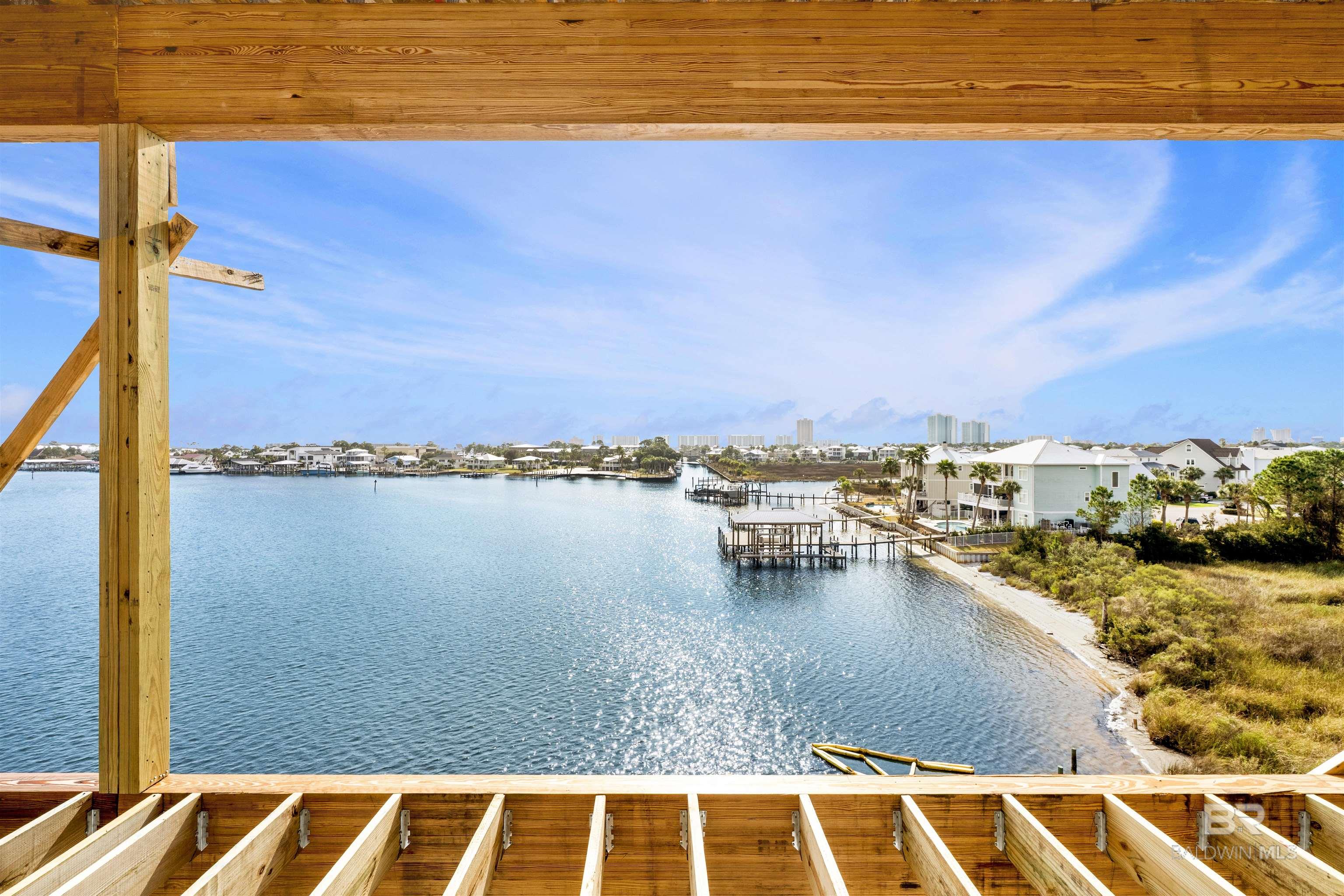 27000 W Harbor Island Lane A PH 302