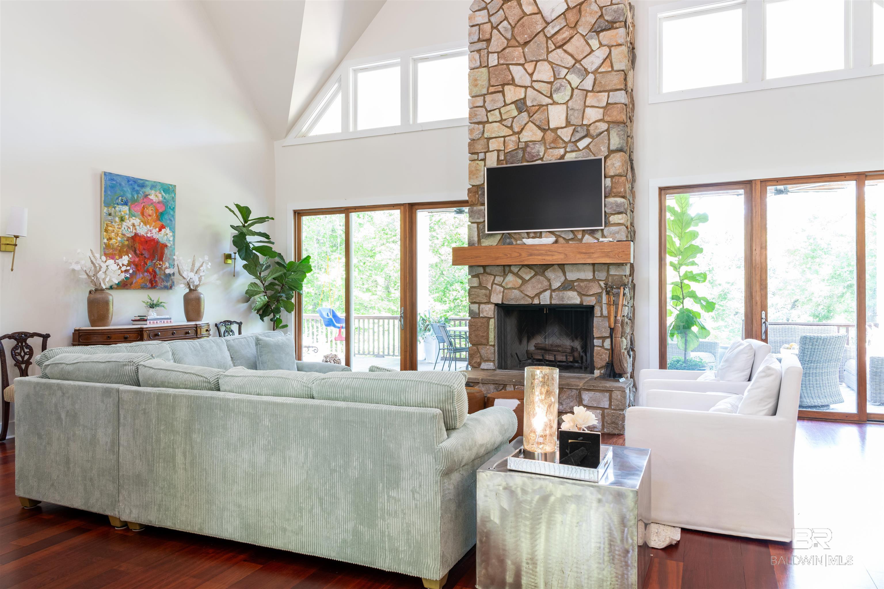 904 Sea Cliff Drive