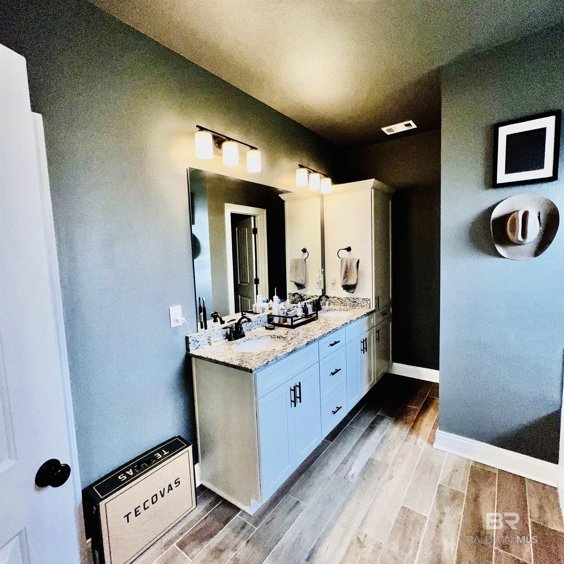 8796 Nall Road - Photo 4