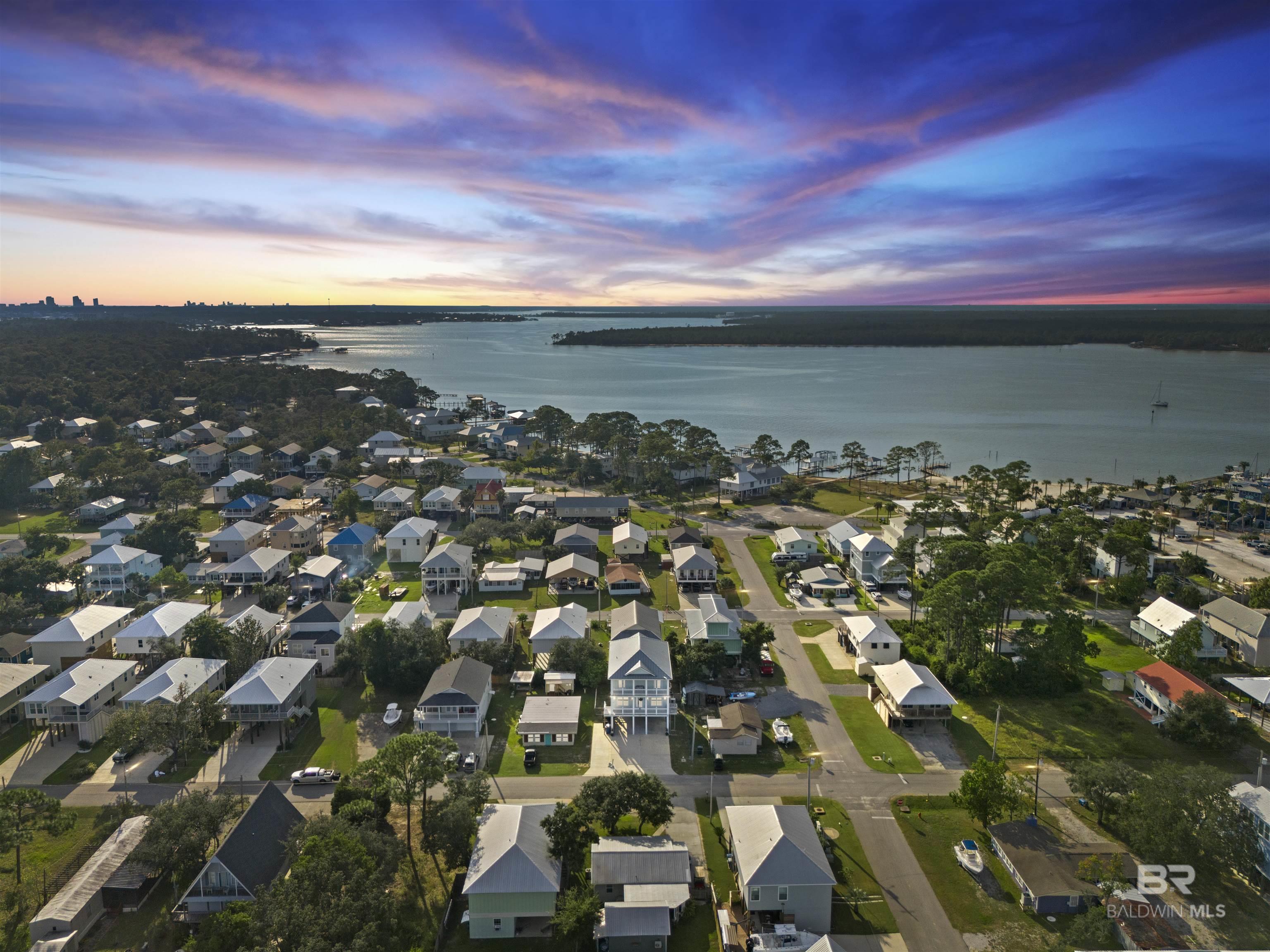 5639 Pensacola Avenue