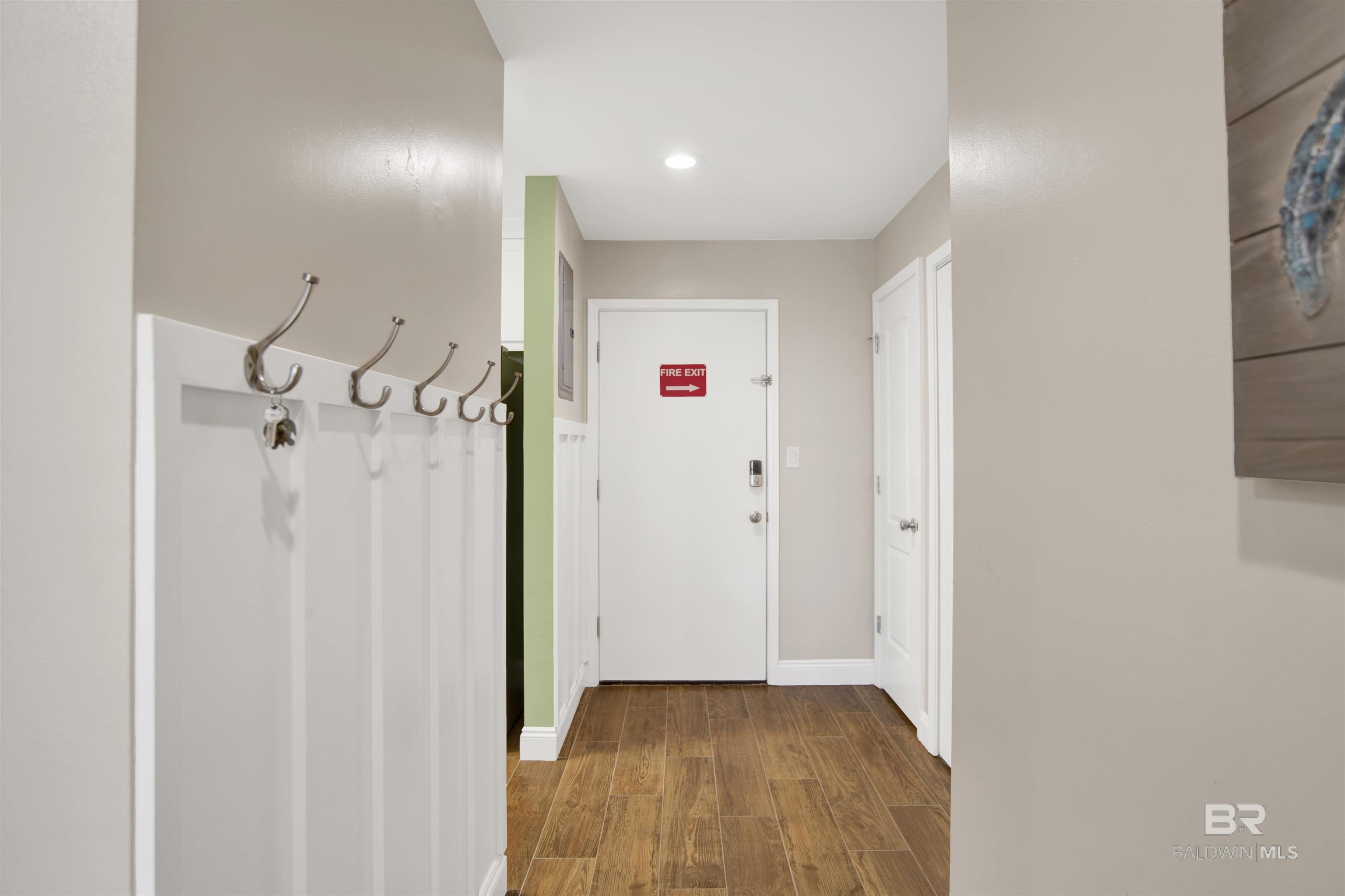 1872 WEST BEACH Boulevard H203