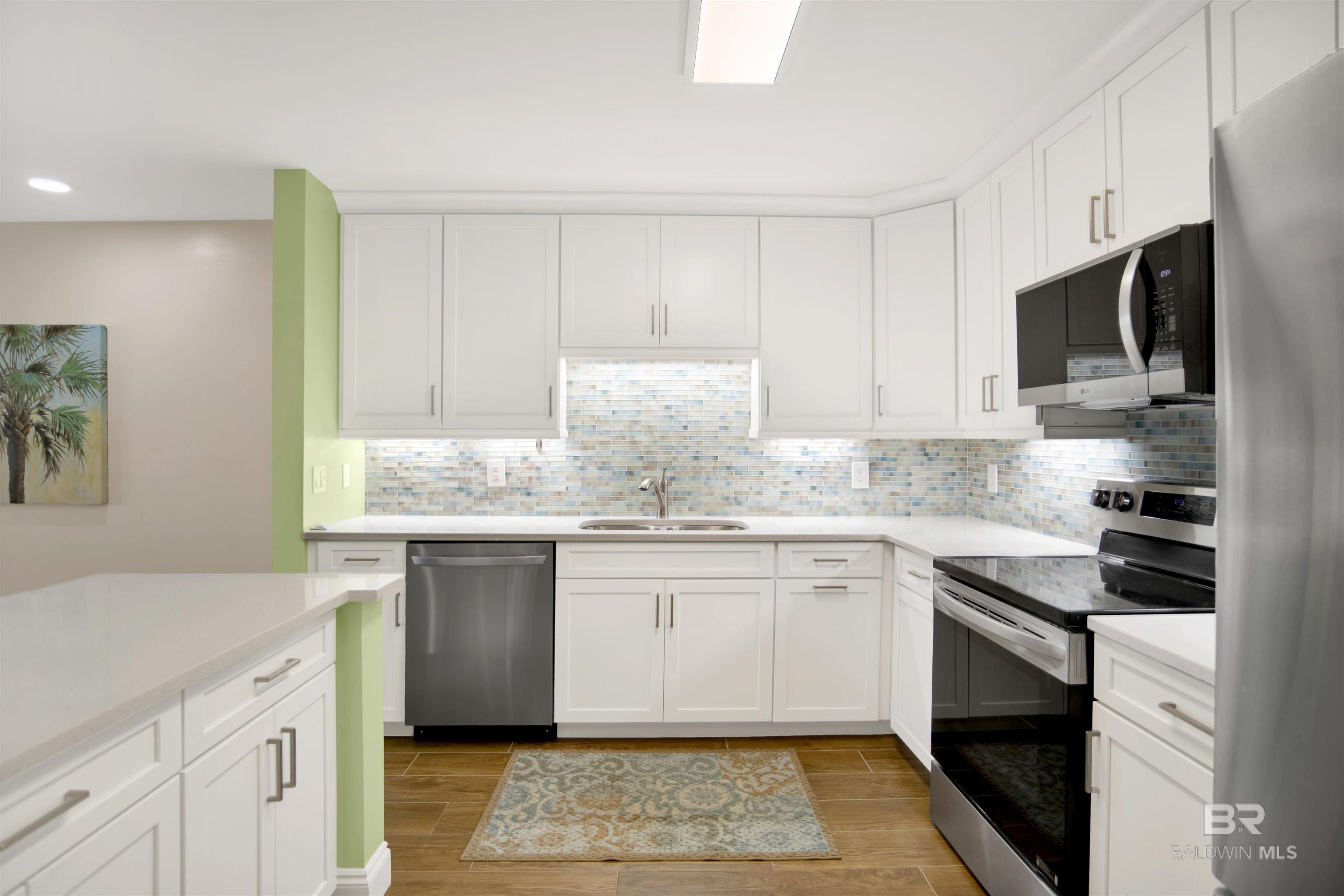 1872 WEST BEACH Boulevard H203