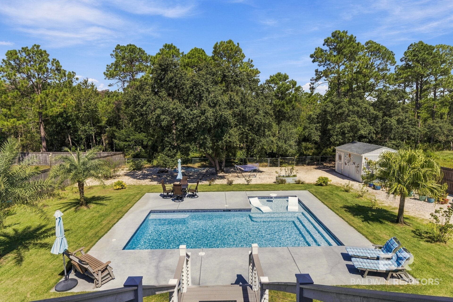25577 W Oak Ridge Drive