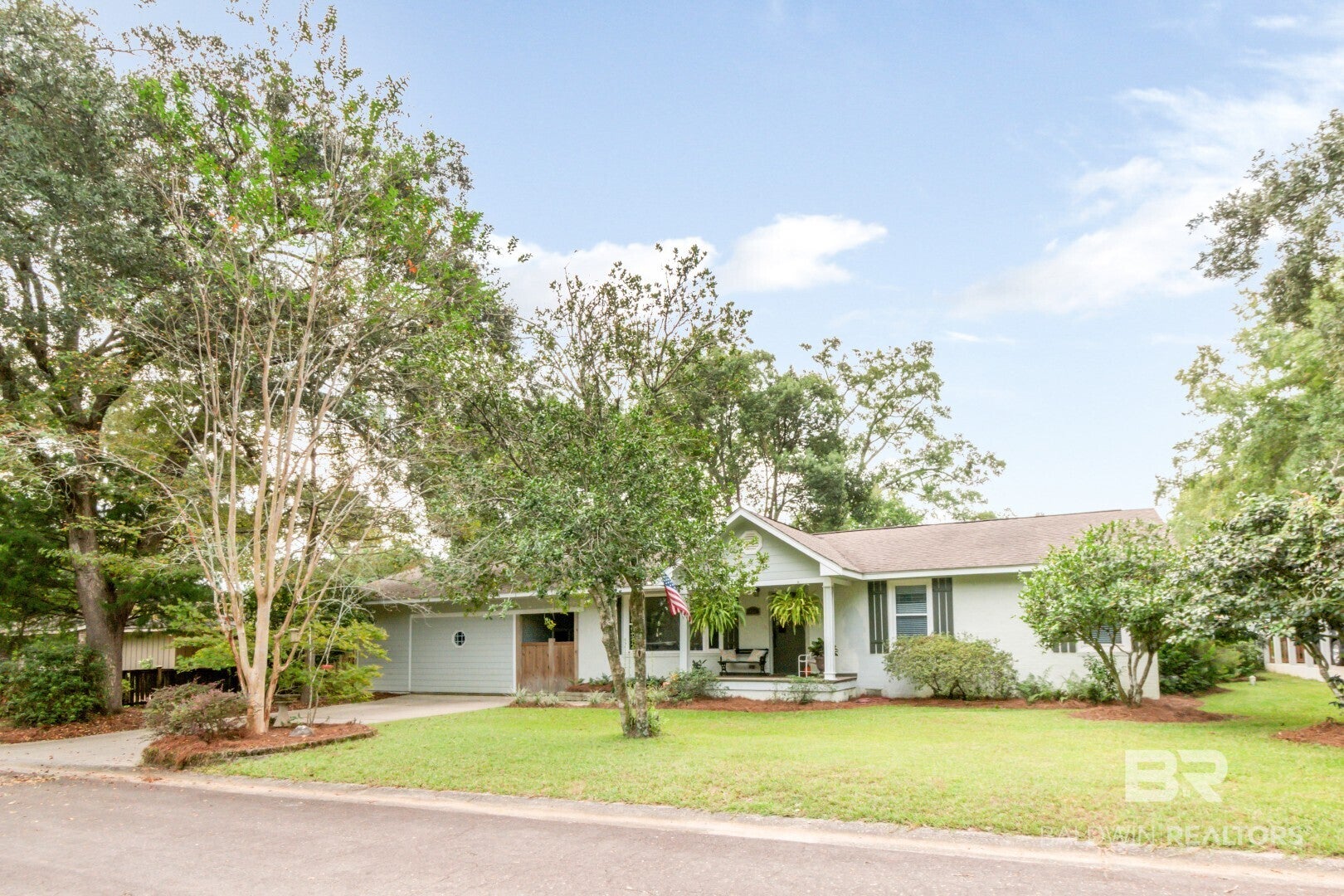 416 White Avenue