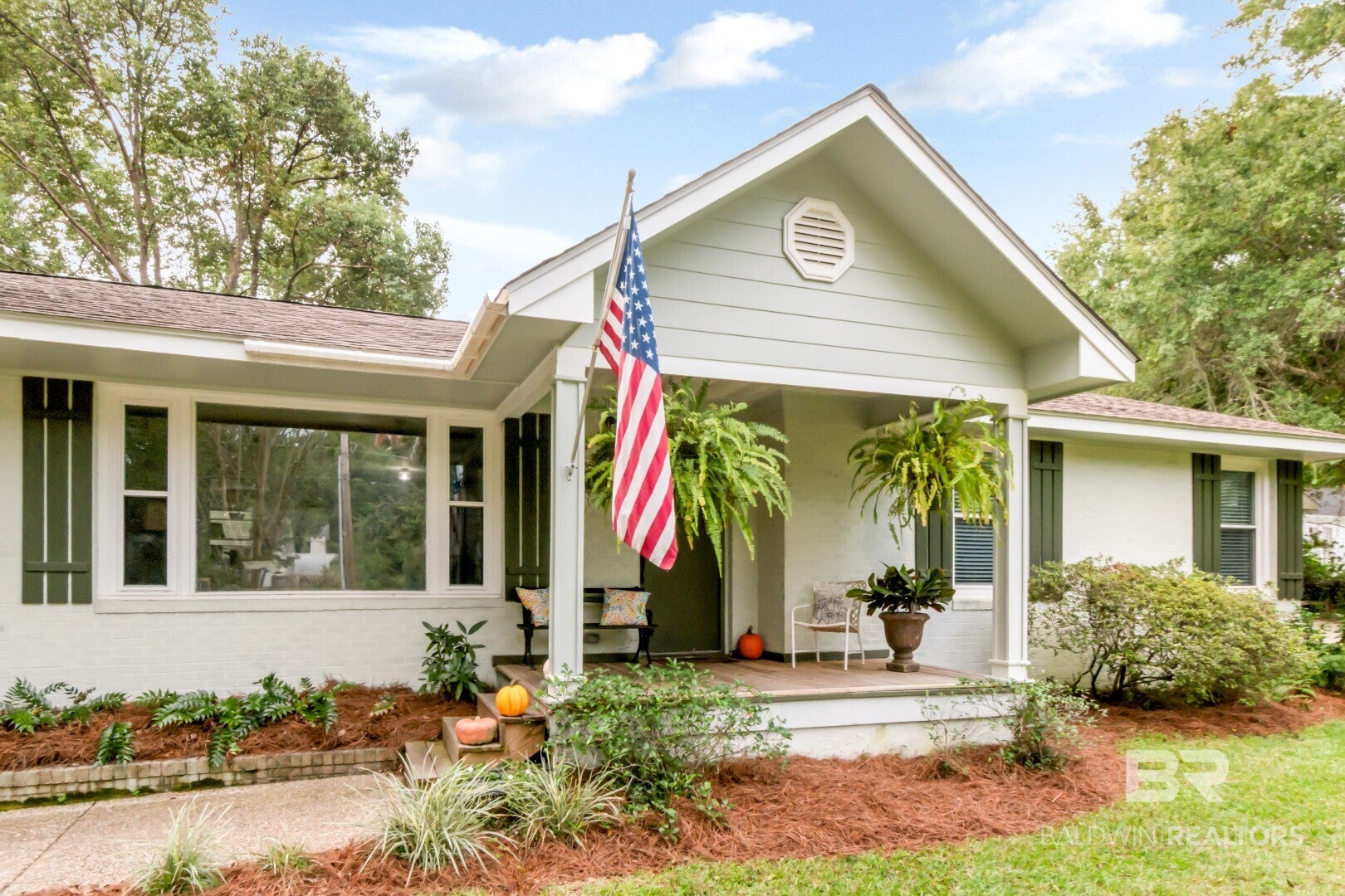 416 White Avenue