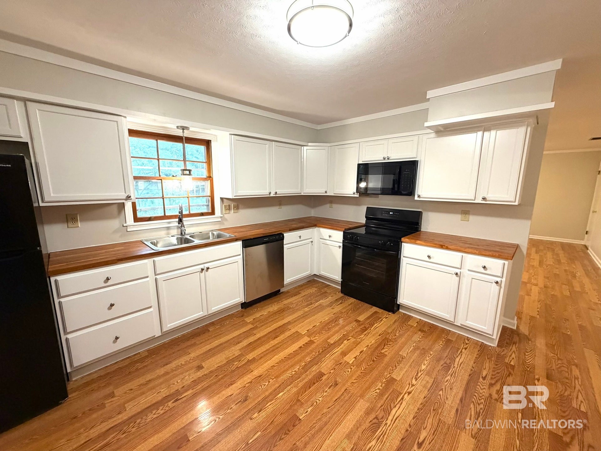 1204 Marseille Drive
