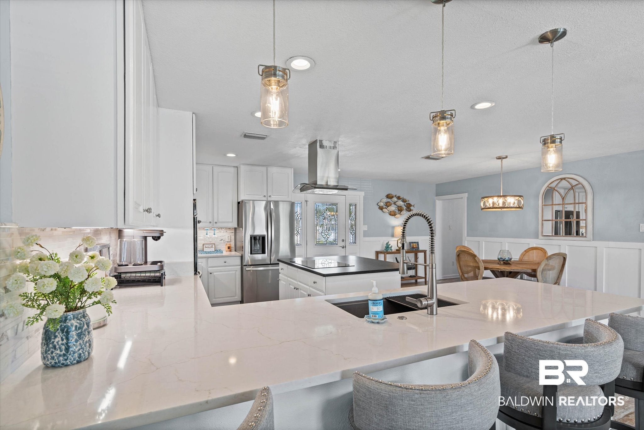 237 W 6th Avenue