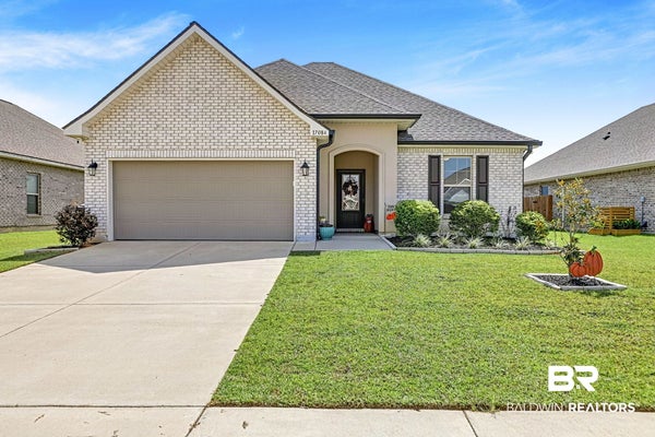 17084 DELTA AVE, ROBERTSDALE, AL 36567 - Image 0e92d854e3f1bed7e10ef01abbbc992d/3217354726