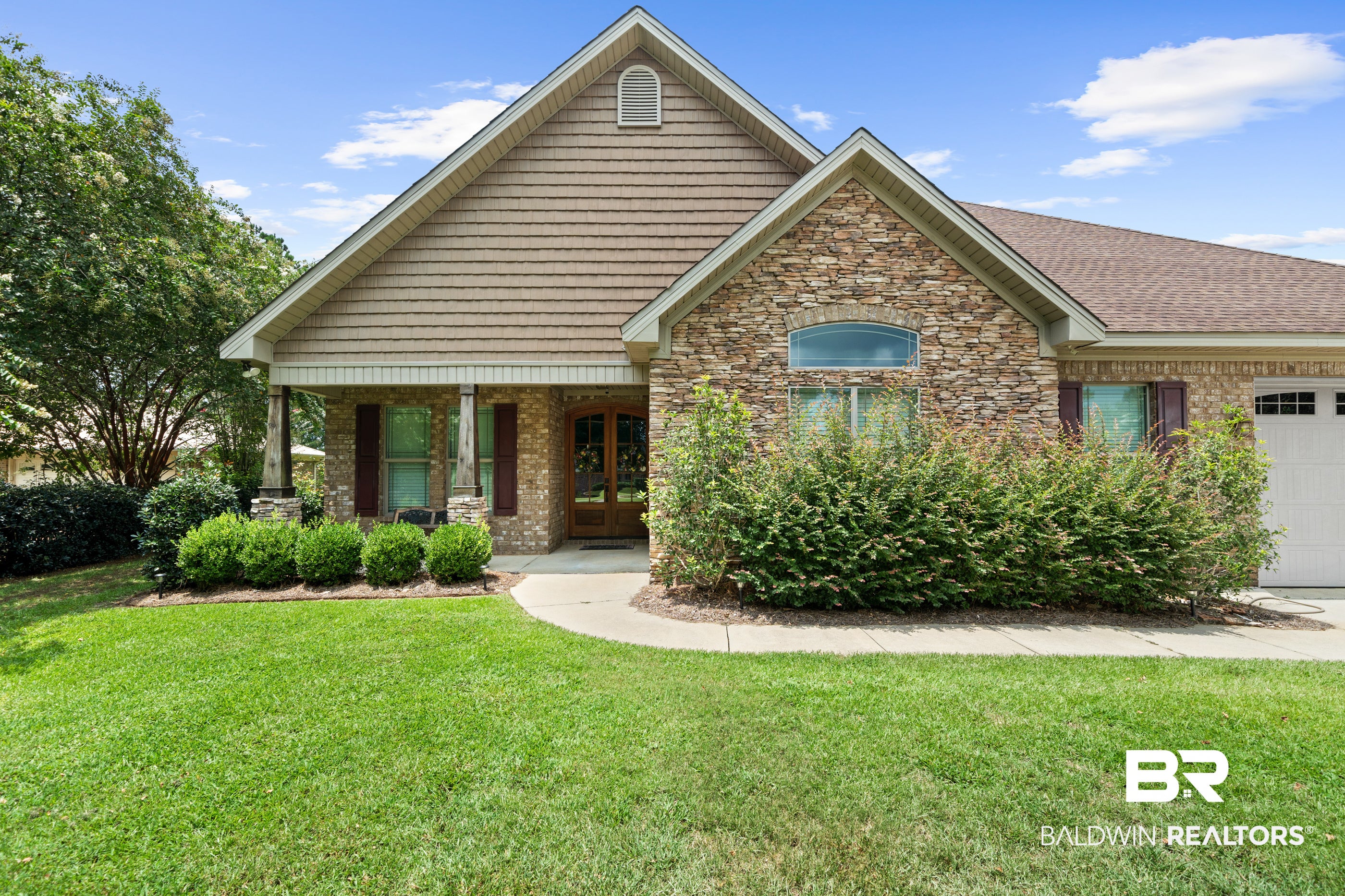 9245 Clubhouse Dr