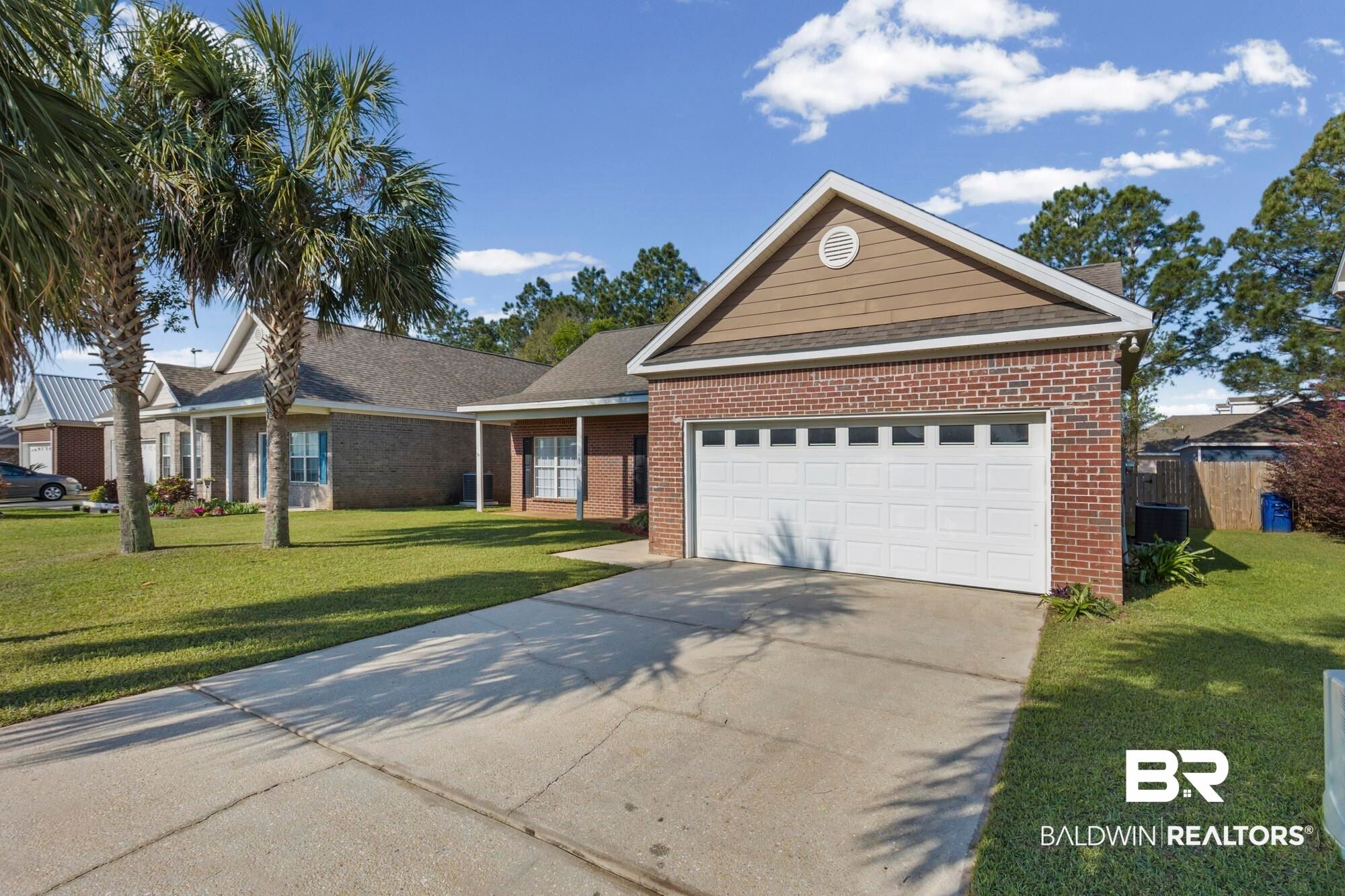 1153 Sloane Cove