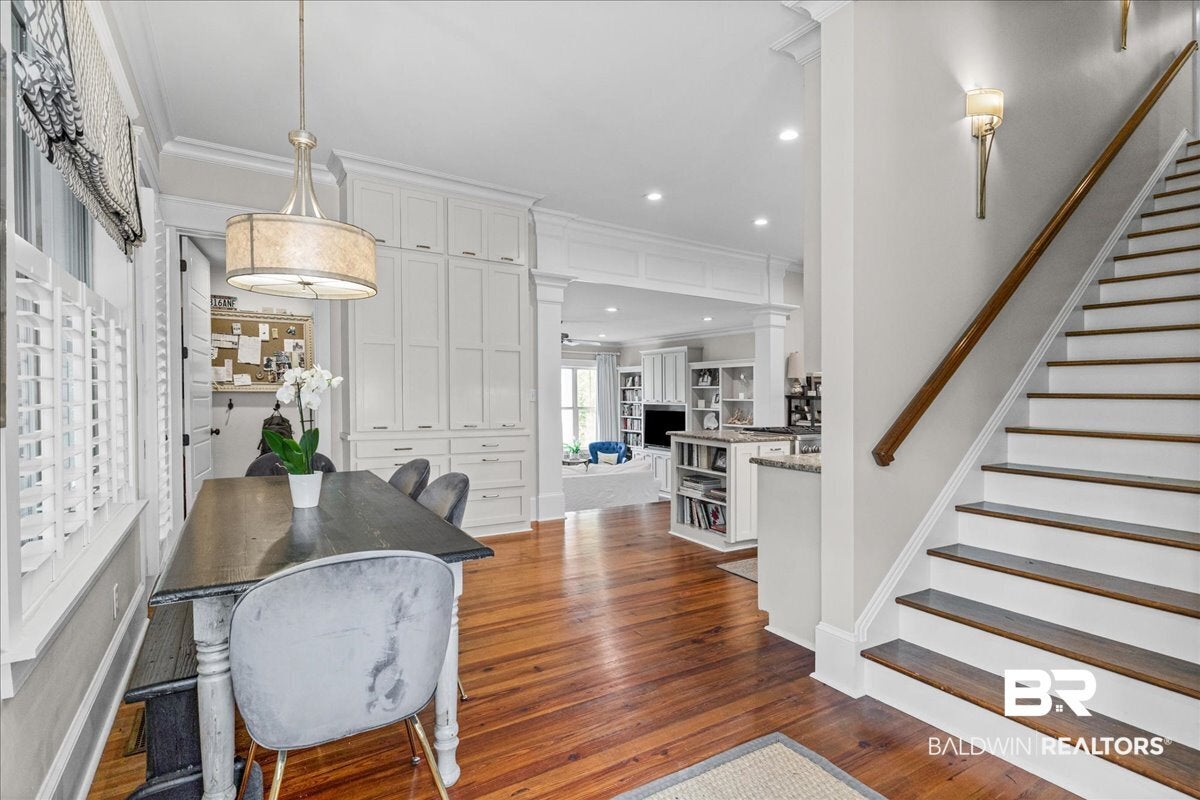 33056 Flintwood Cir