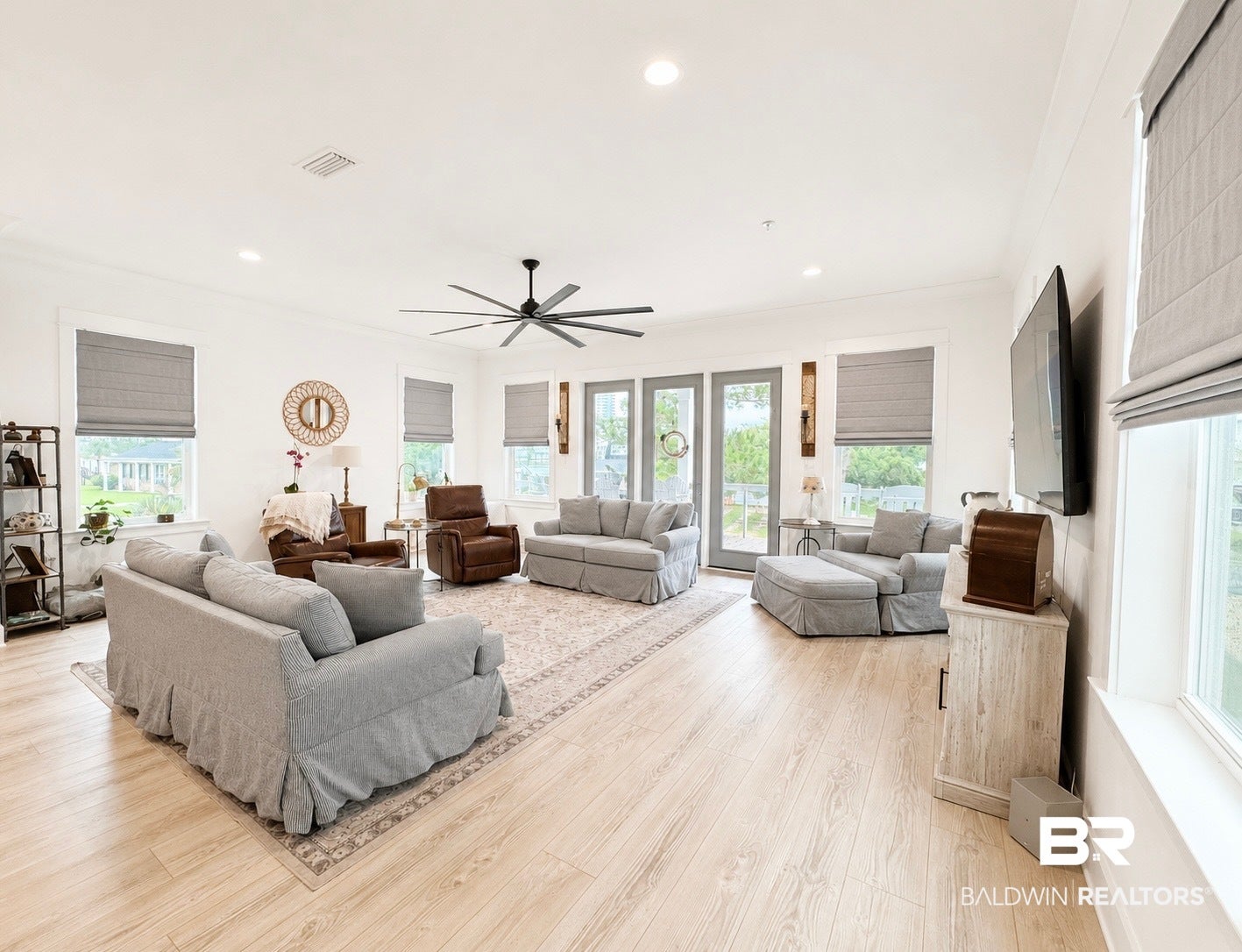 26145 Garrett Ln
