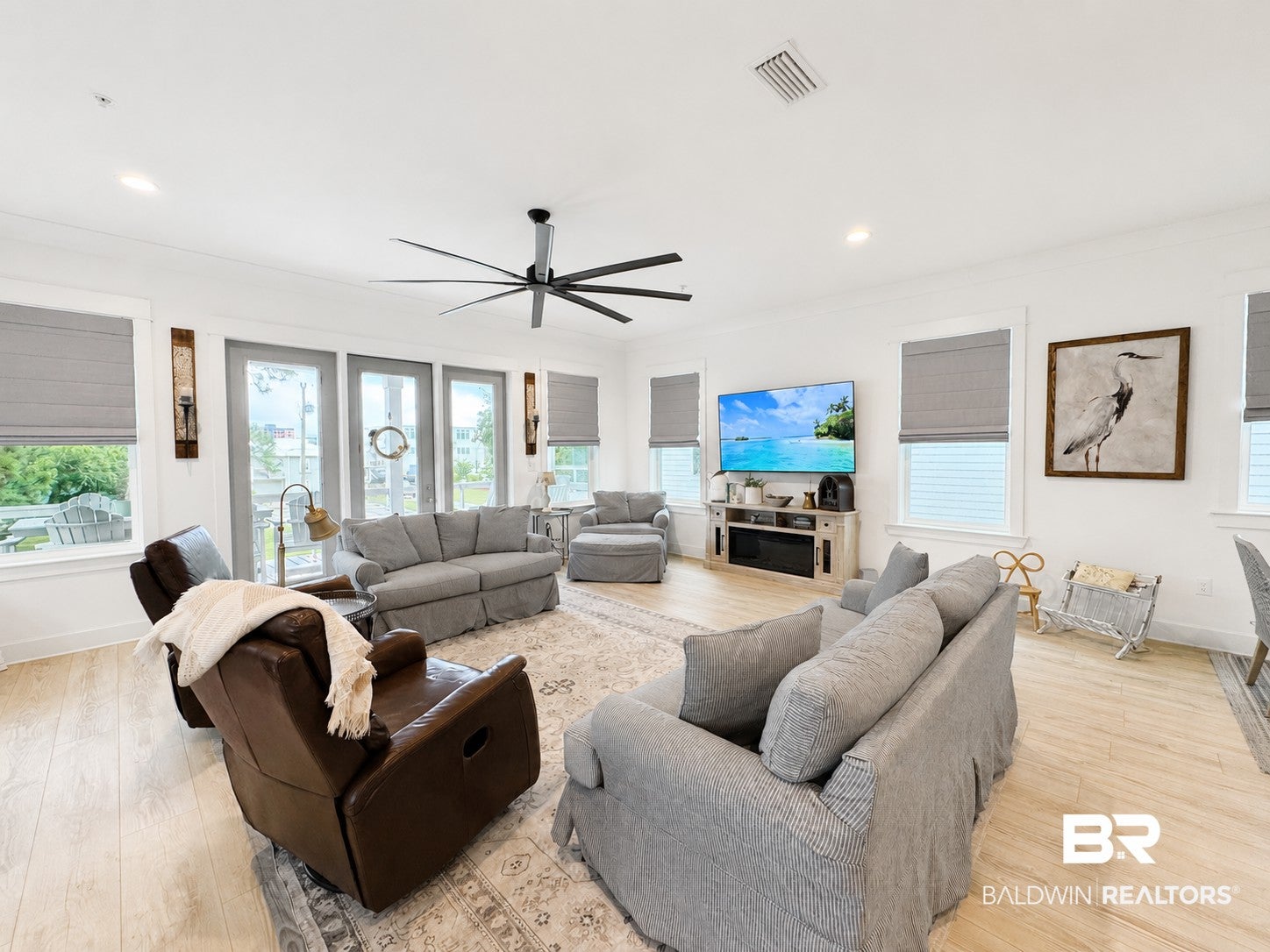 26145 Garrett Ln