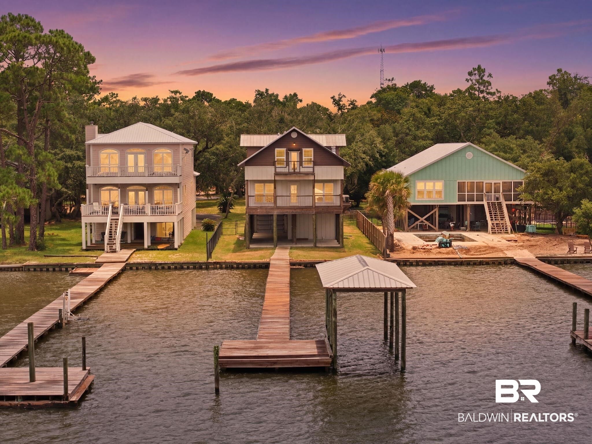 5337 Bay Drive