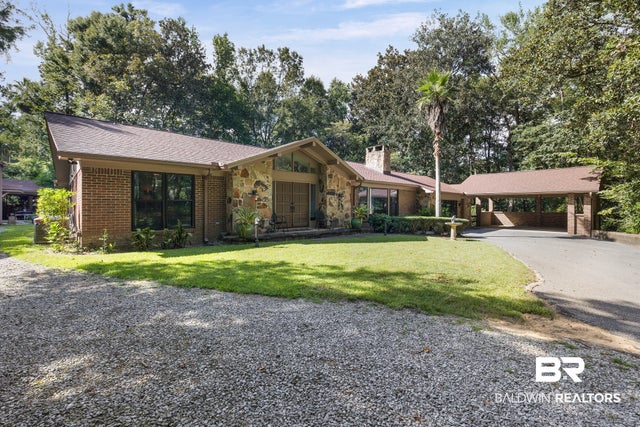 3415 N Riviere du Chien Loop