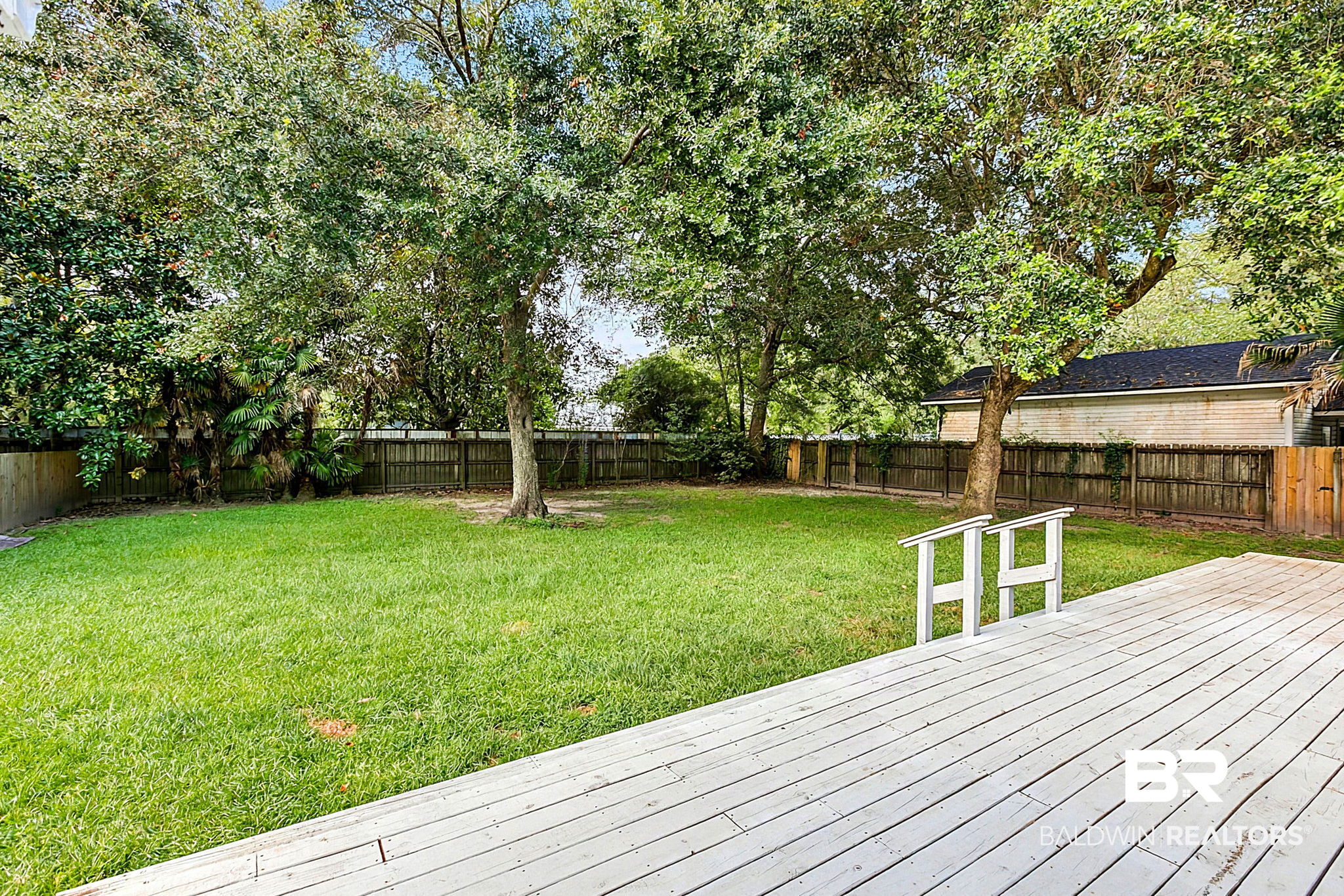 404 W Pedigo Ave - Photo 4