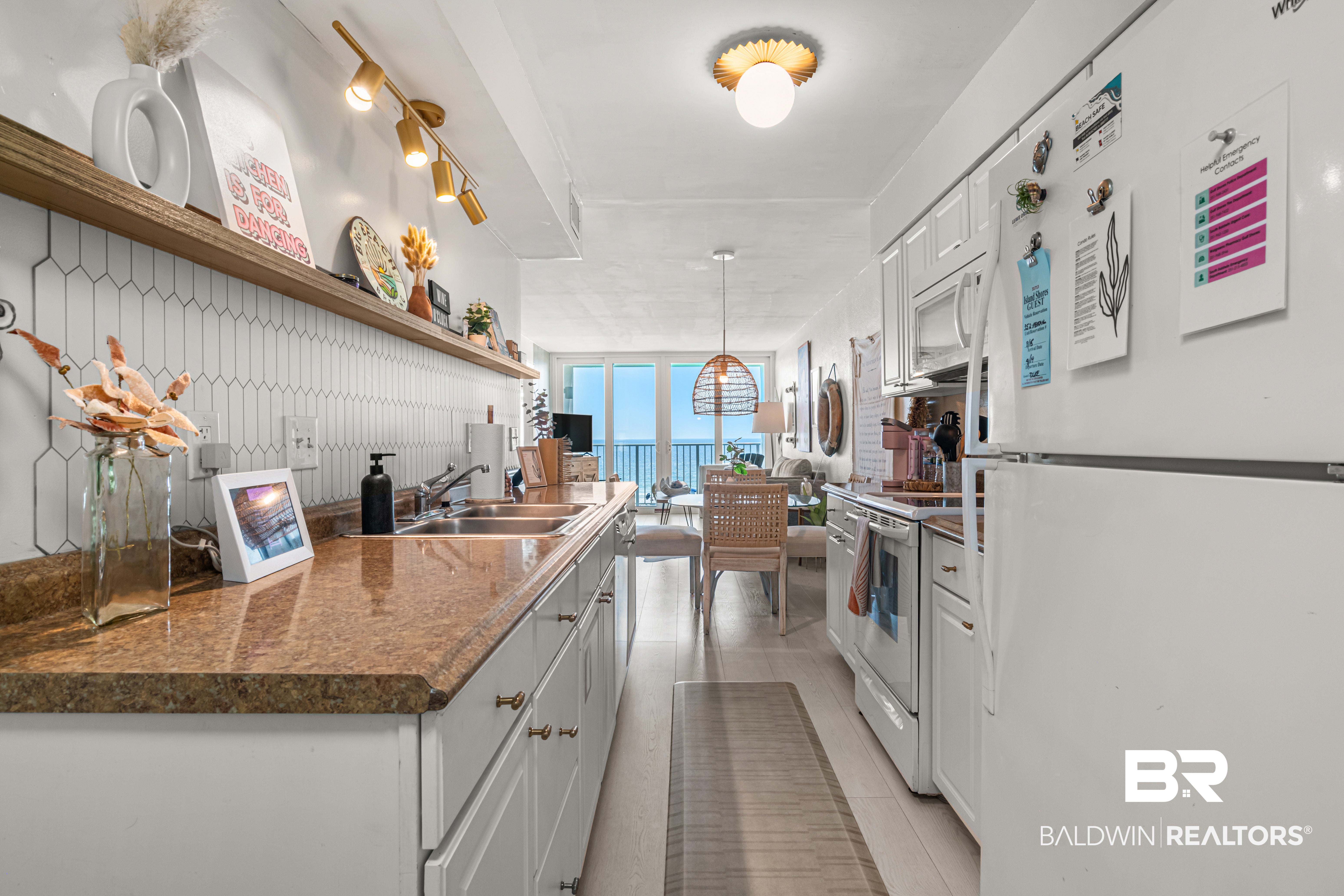 421 E Beach Boulevard 352