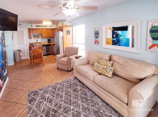 920 W Lagoon Ave 105B