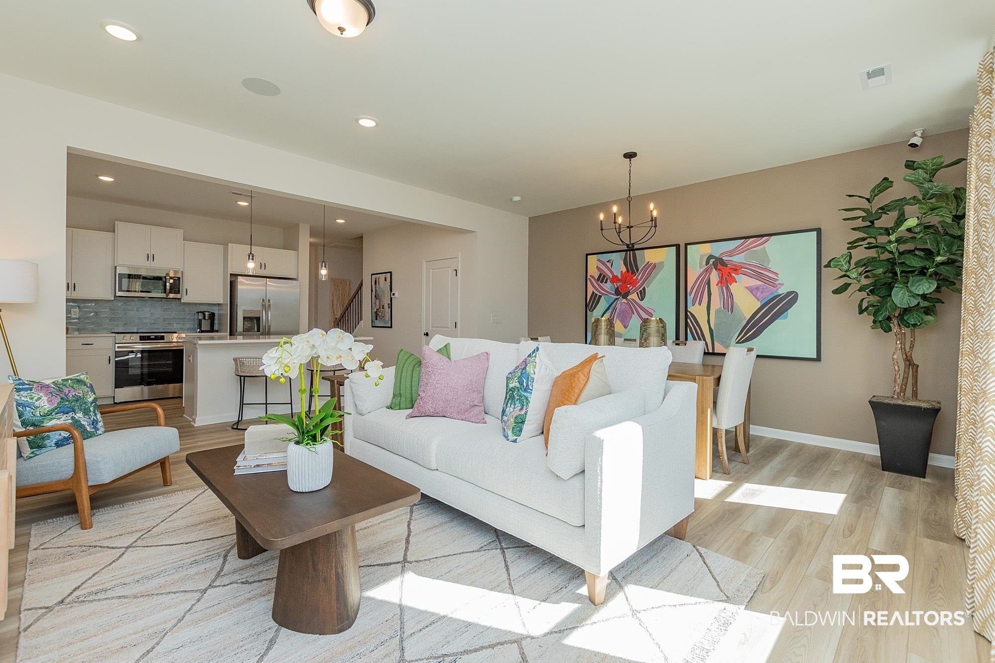 1244 Pearl Loop
