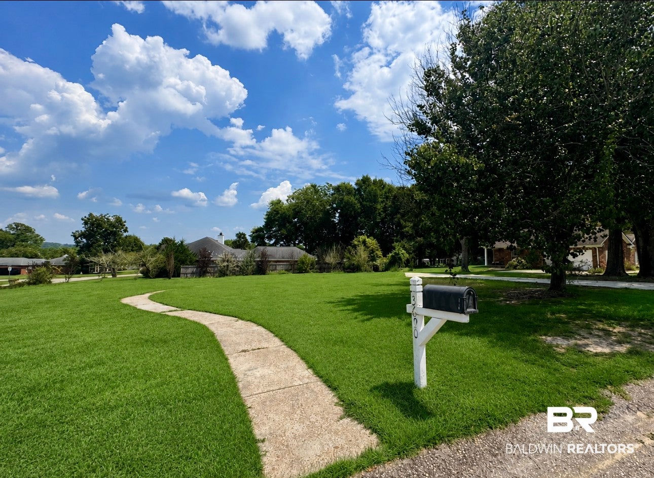 3690 Heather Court - Photo 2
