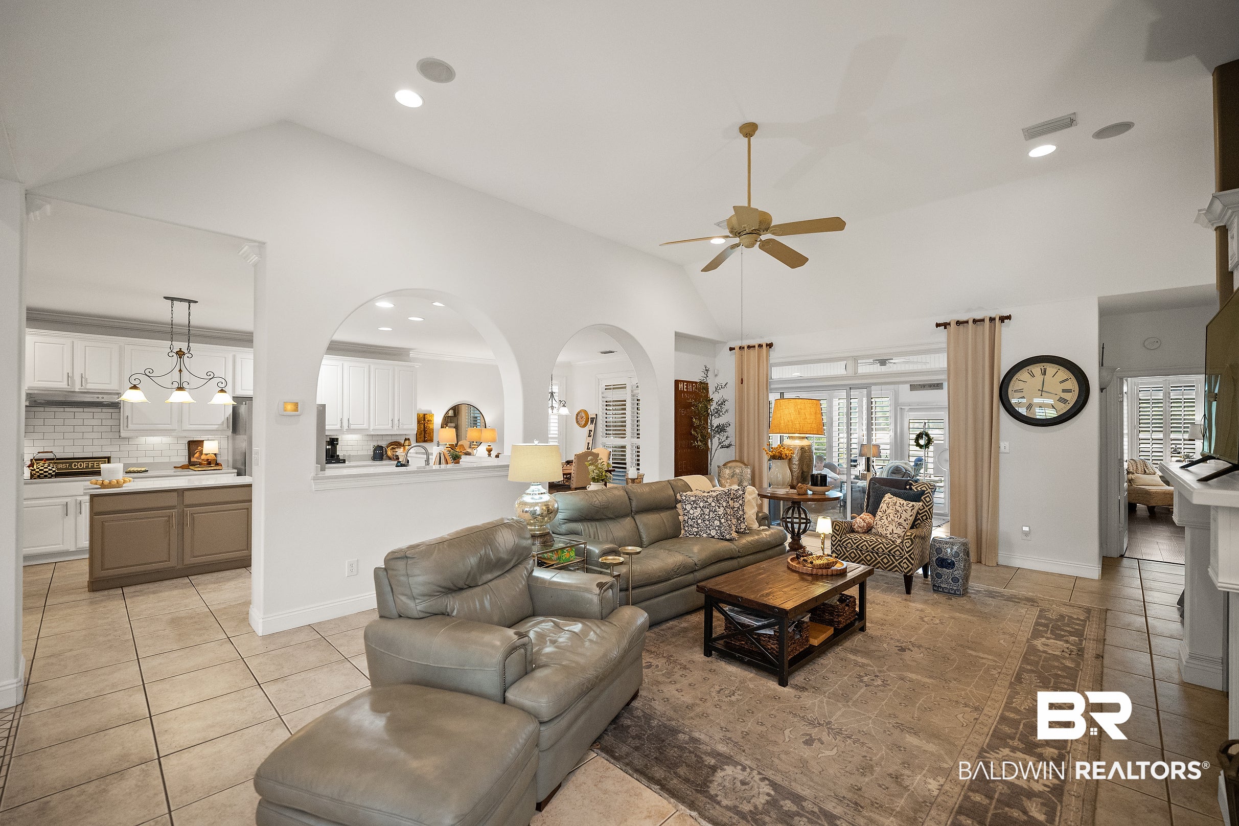 12 Baywalk Drive
