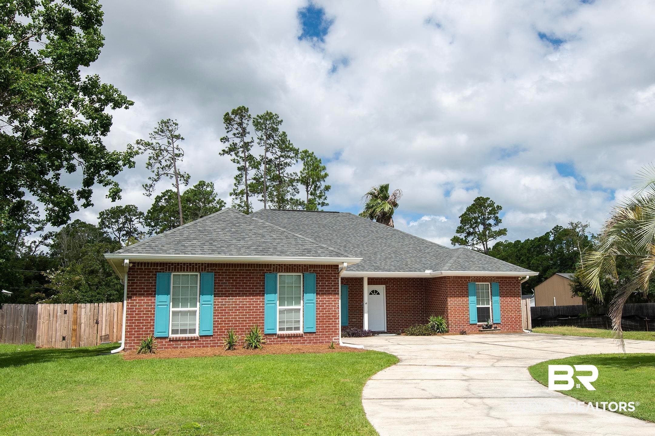 4559 Coral Circle