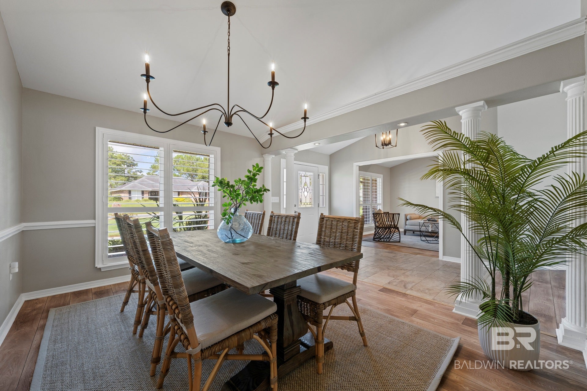 9462 Lakeview Drive