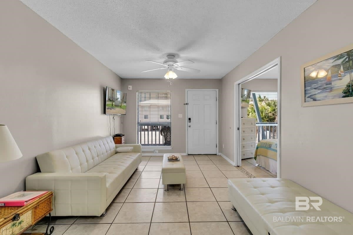 920 W Lagoon Avenue A109