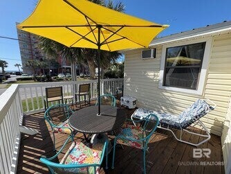 1118 W West Beach Blvd 1