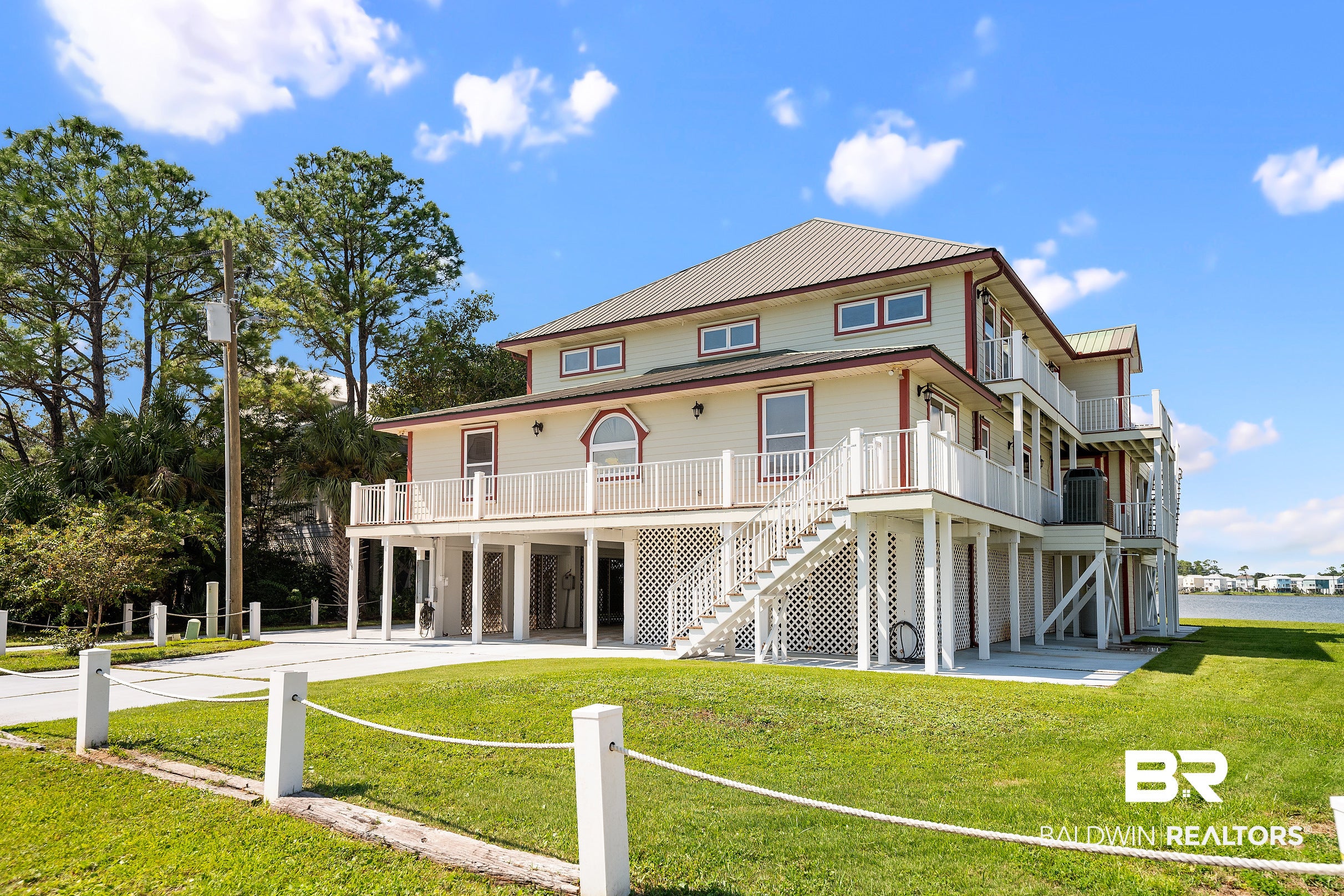 406 Minnow Lane