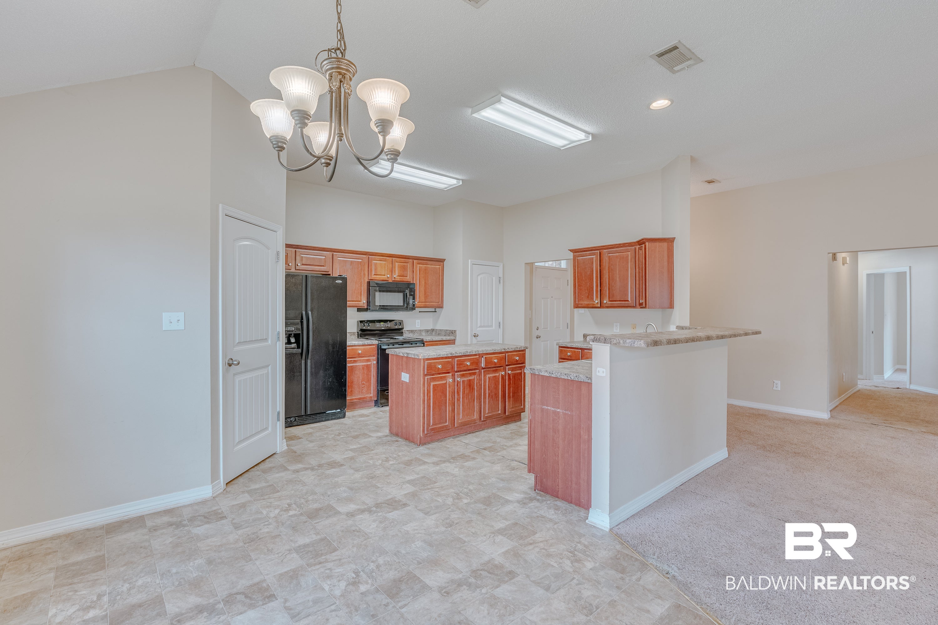 8825 Spring Grove