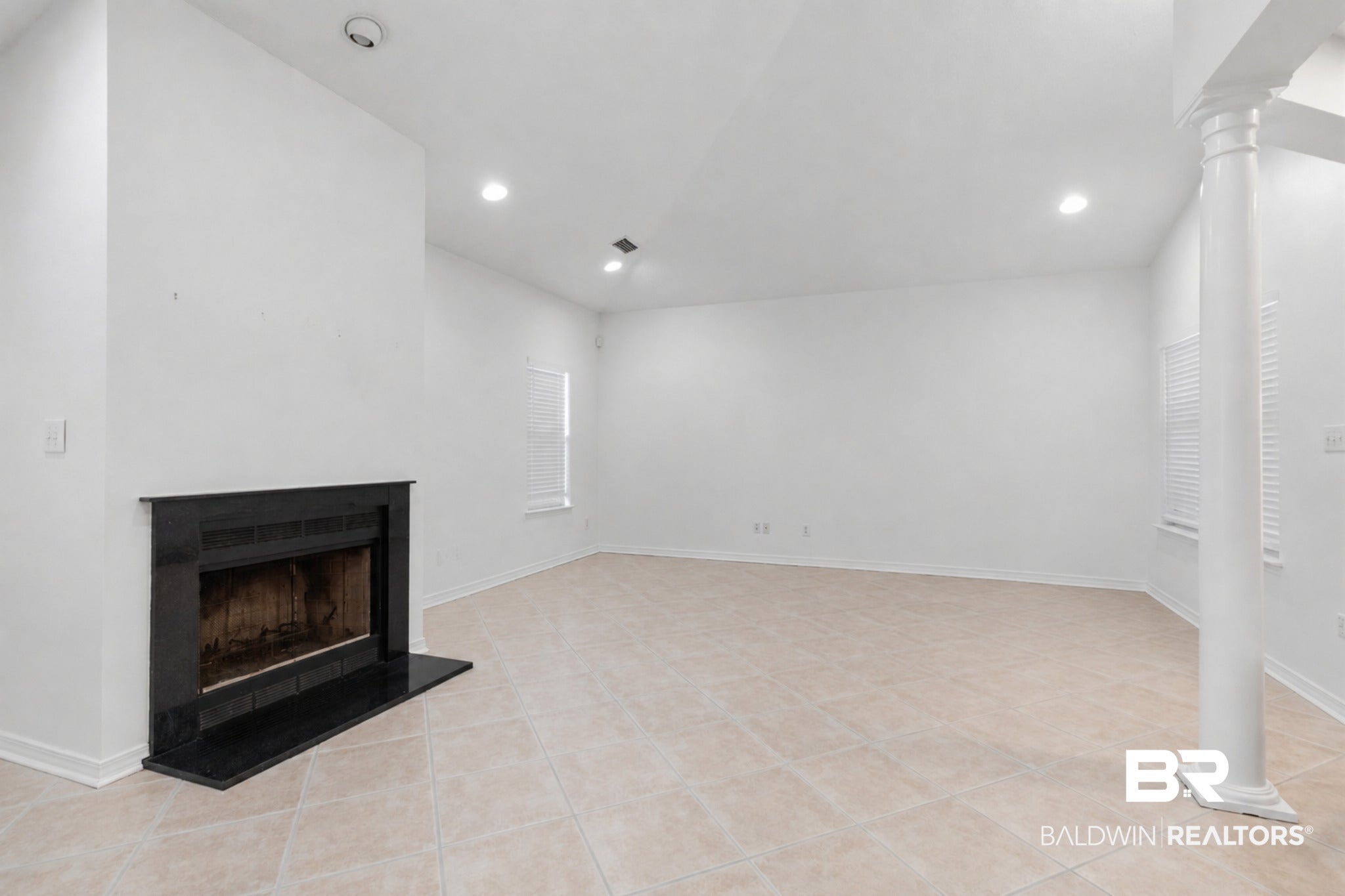 470 E 20th Ave