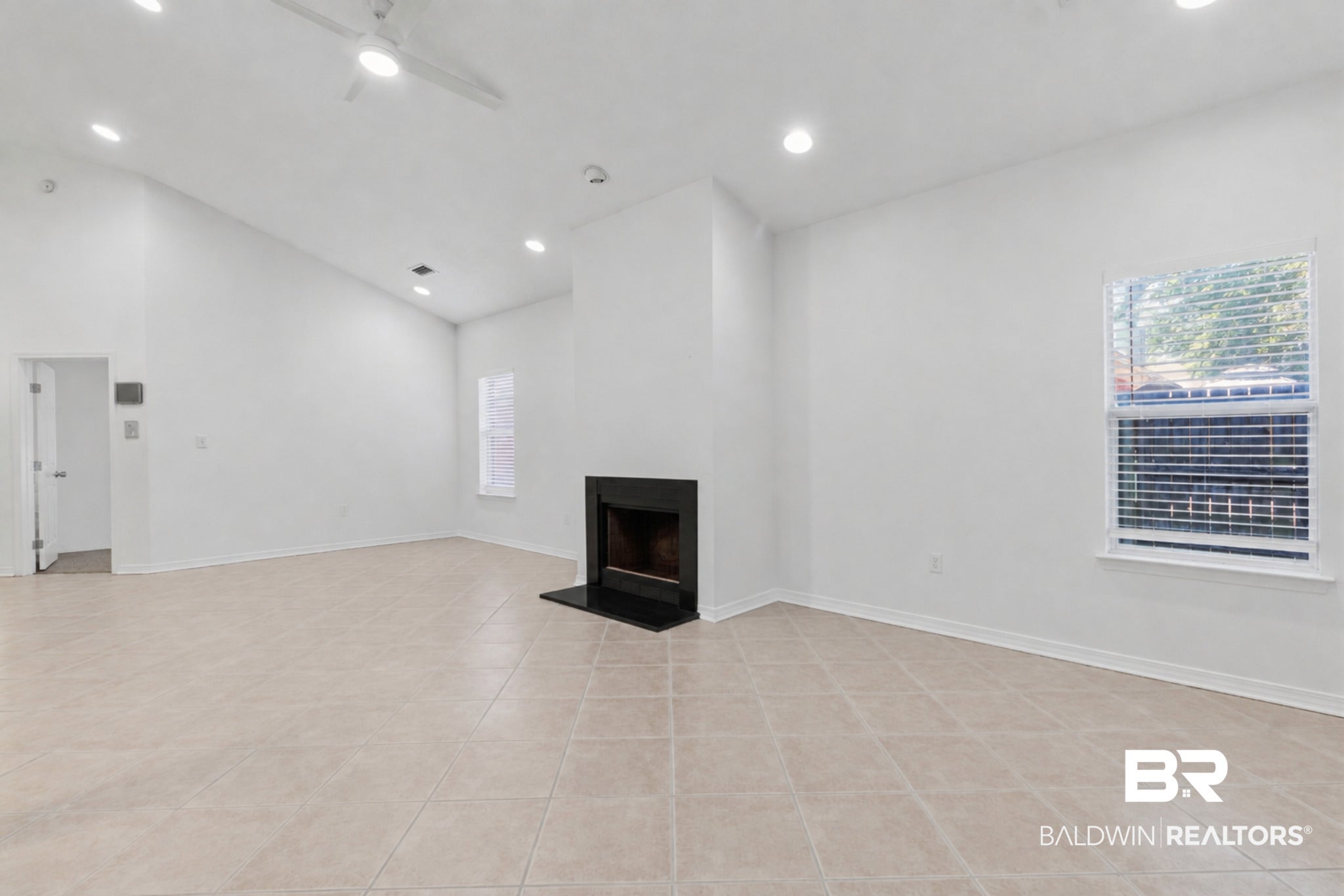 470 E 20th Ave