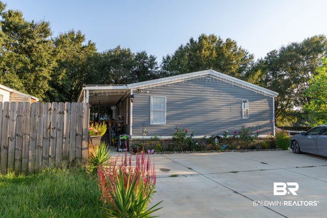 16392 Sapphire Ct