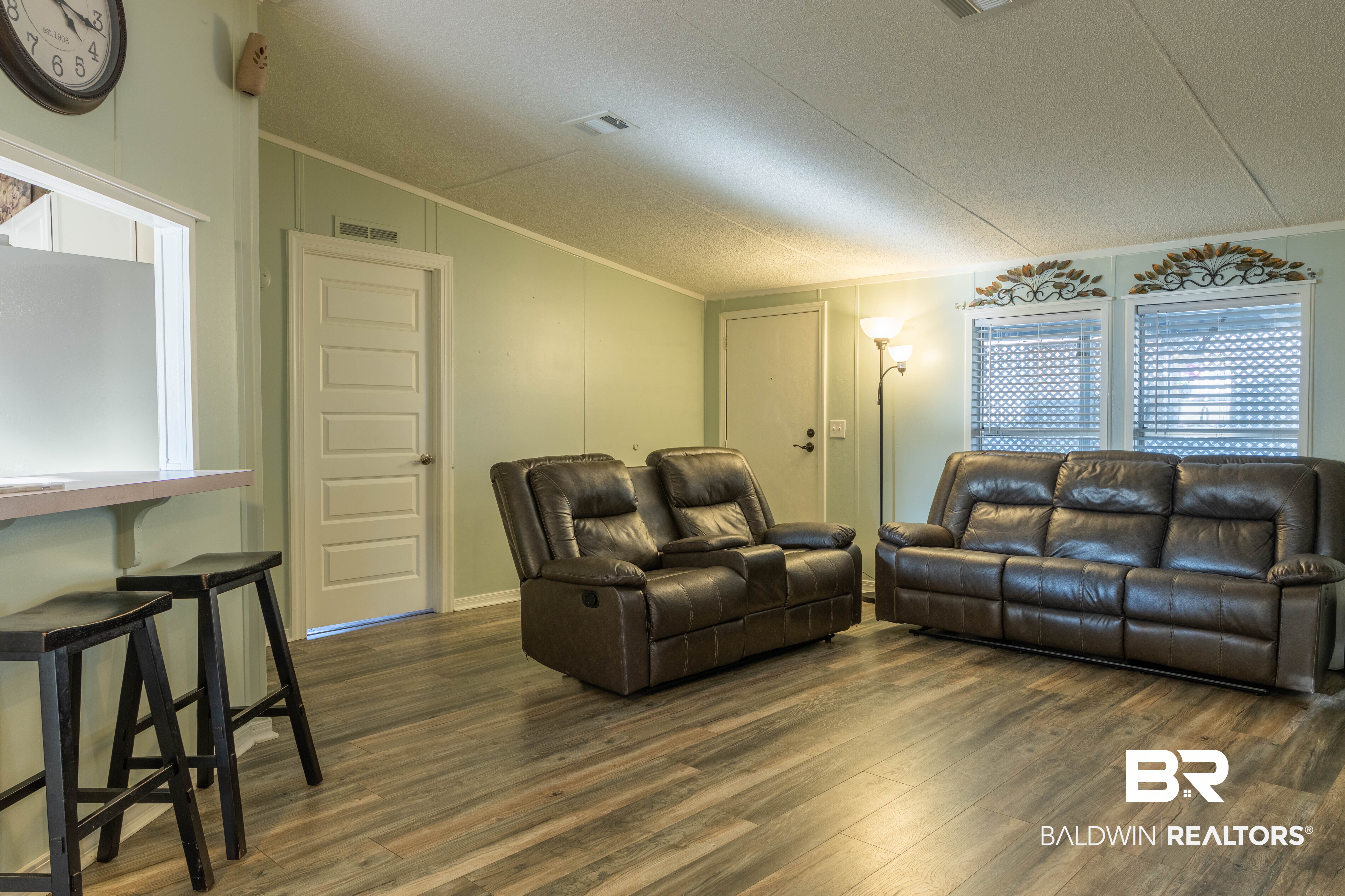 16392 Sapphire Ct - Photo 3