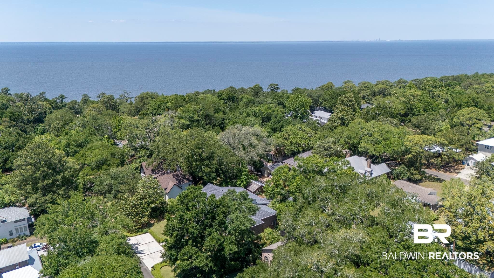 113 Oak Avenue - Photo 3