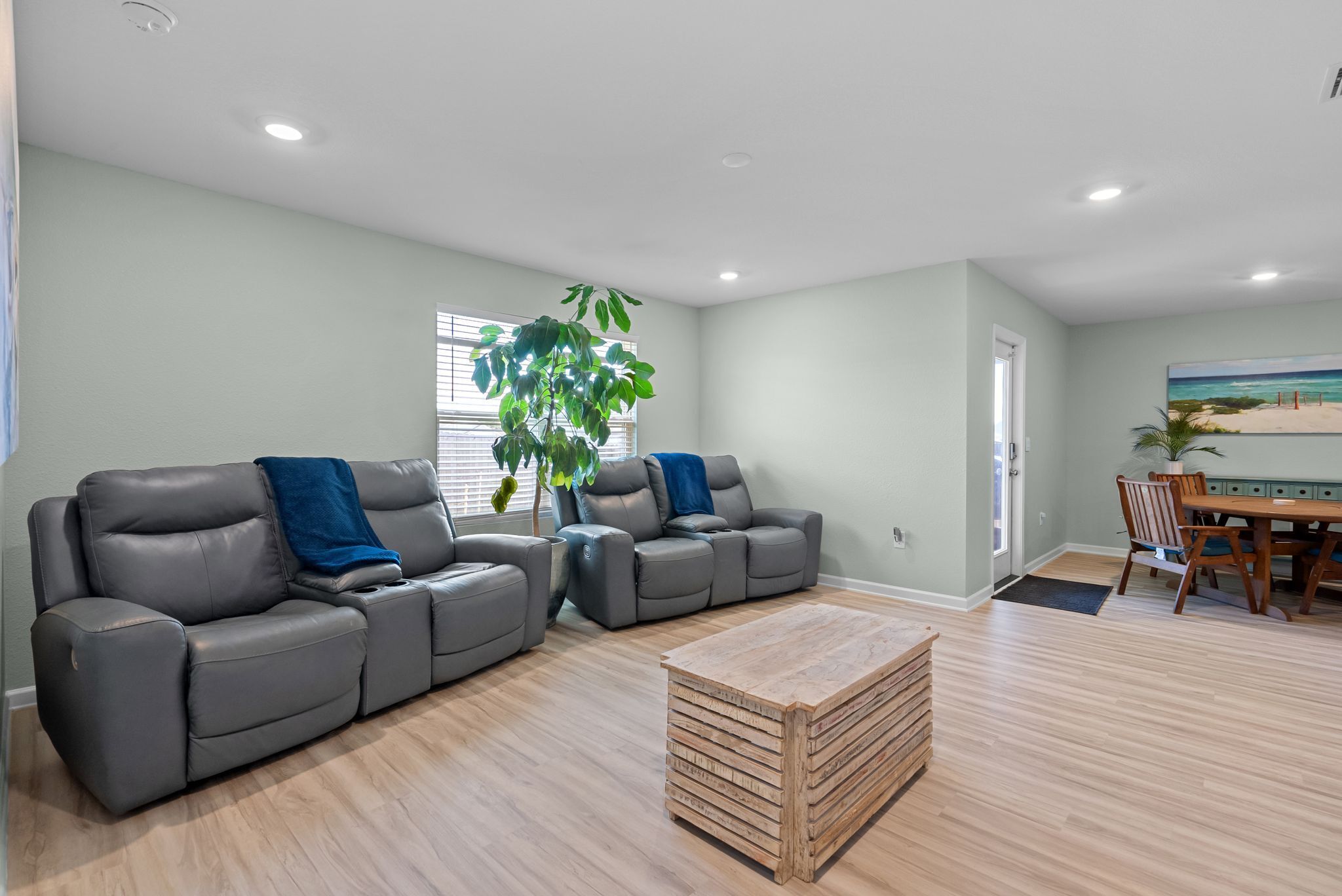 381 Winters Ave