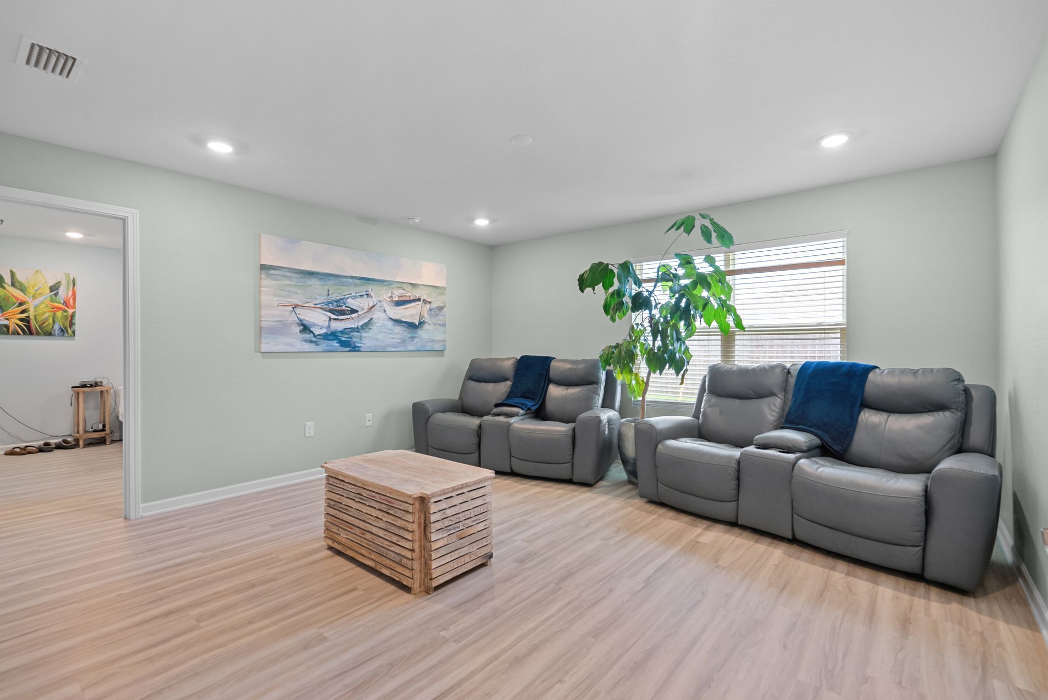 381 Winters Ave