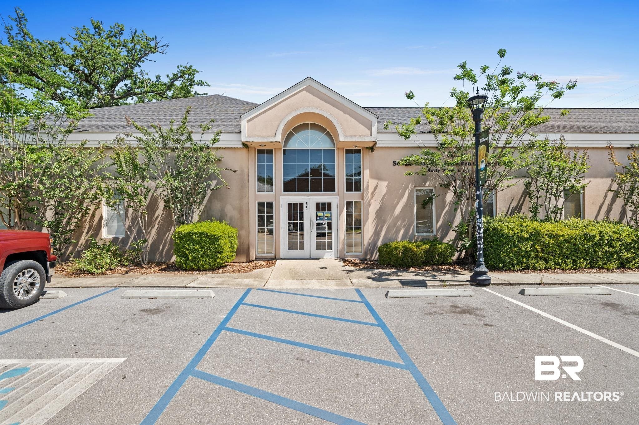 106 W Myrtle Ave Ave, Foley, AL 36535