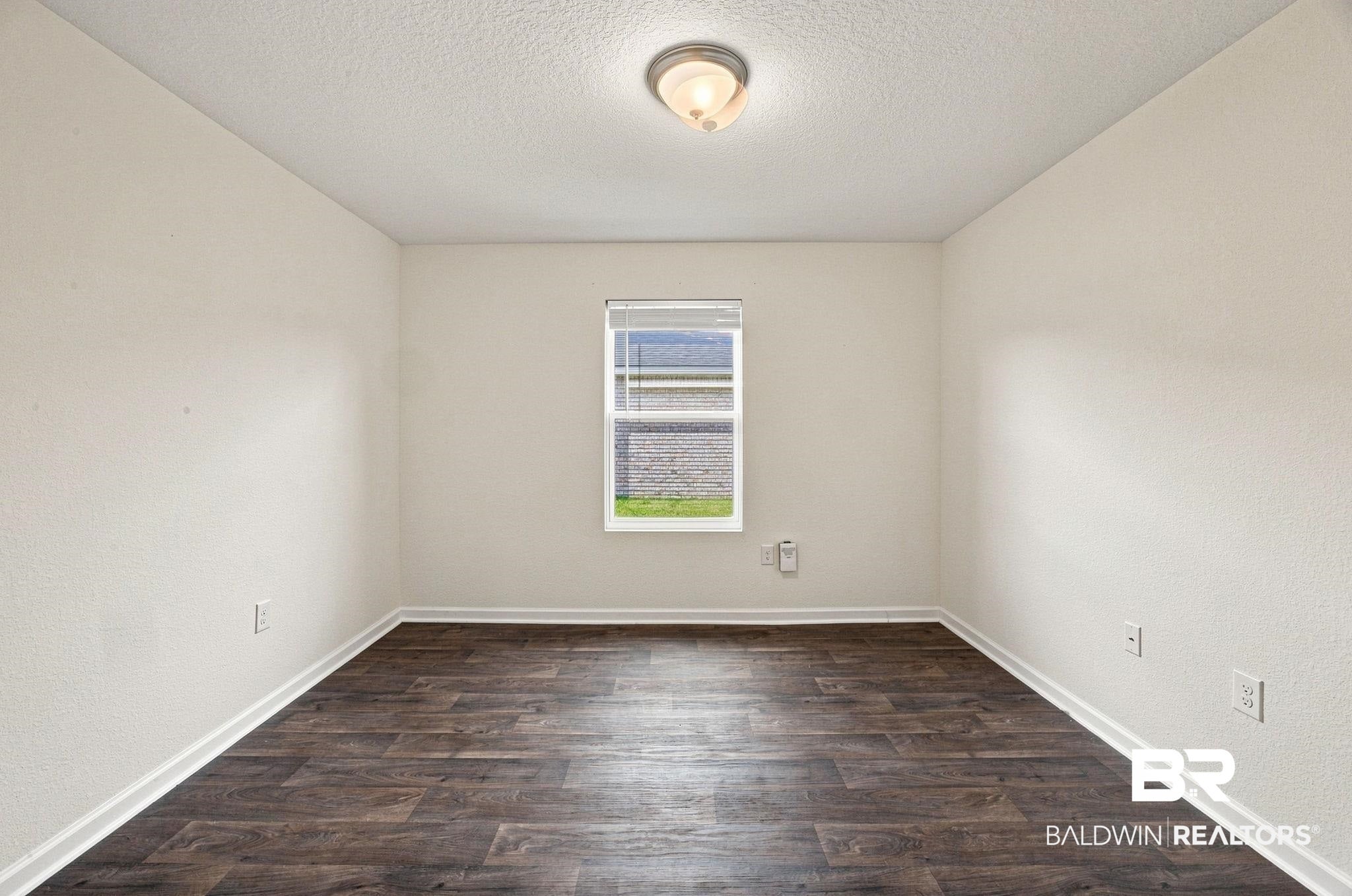 14615 Dayton Circle