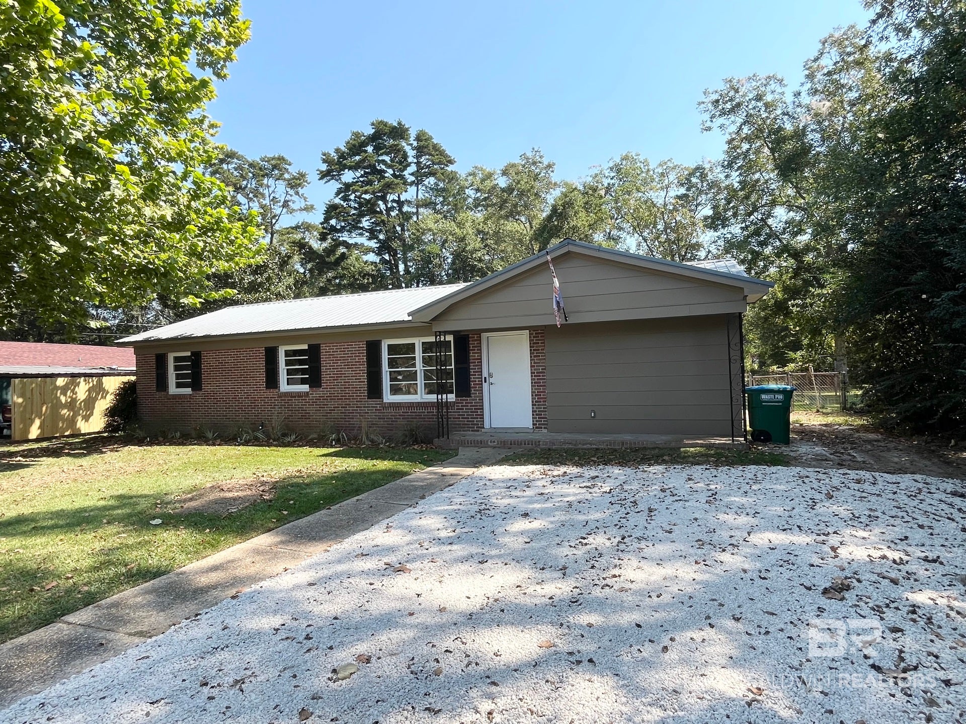 209 Greer Ave
