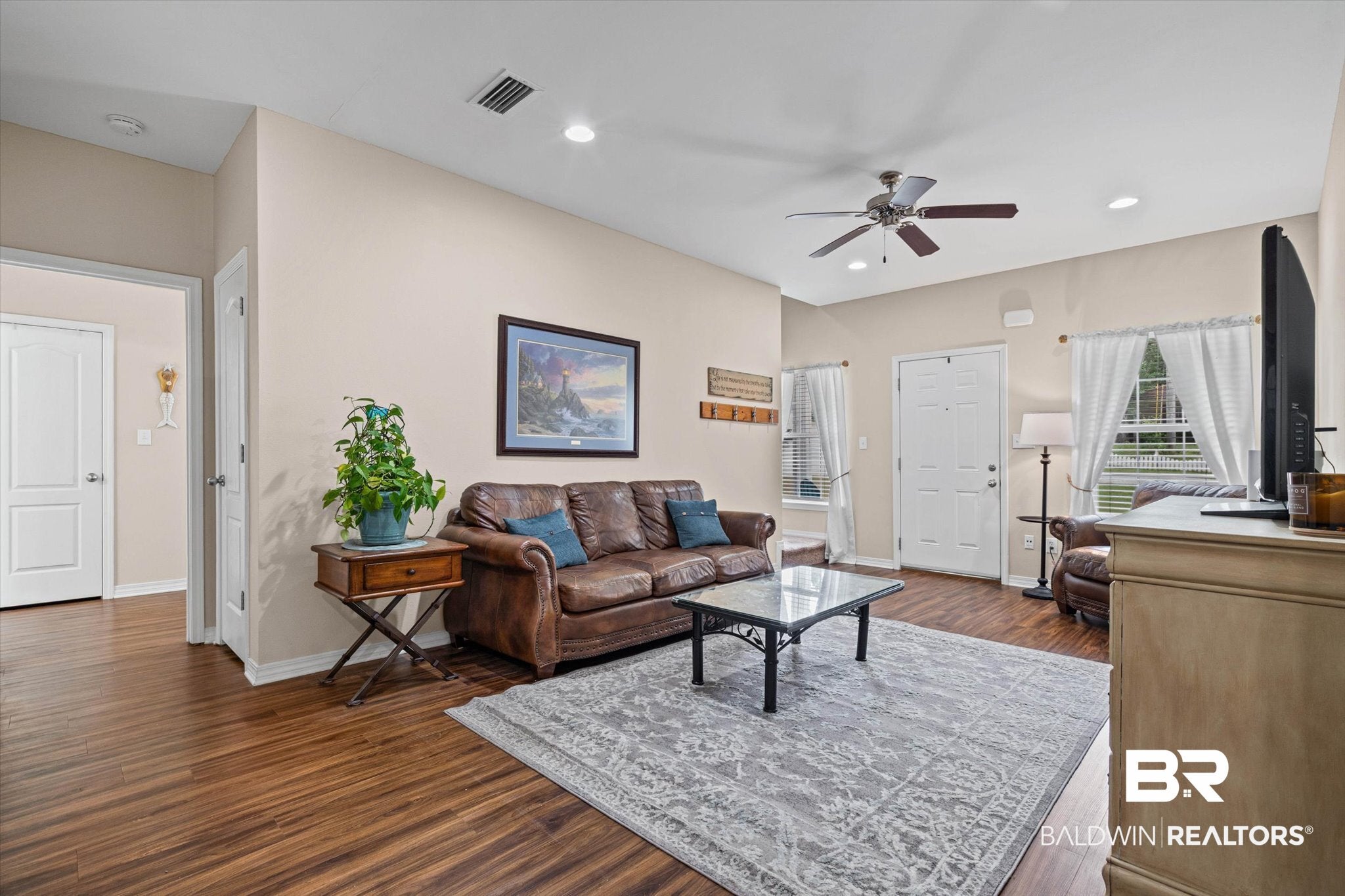 105 Donna Cir