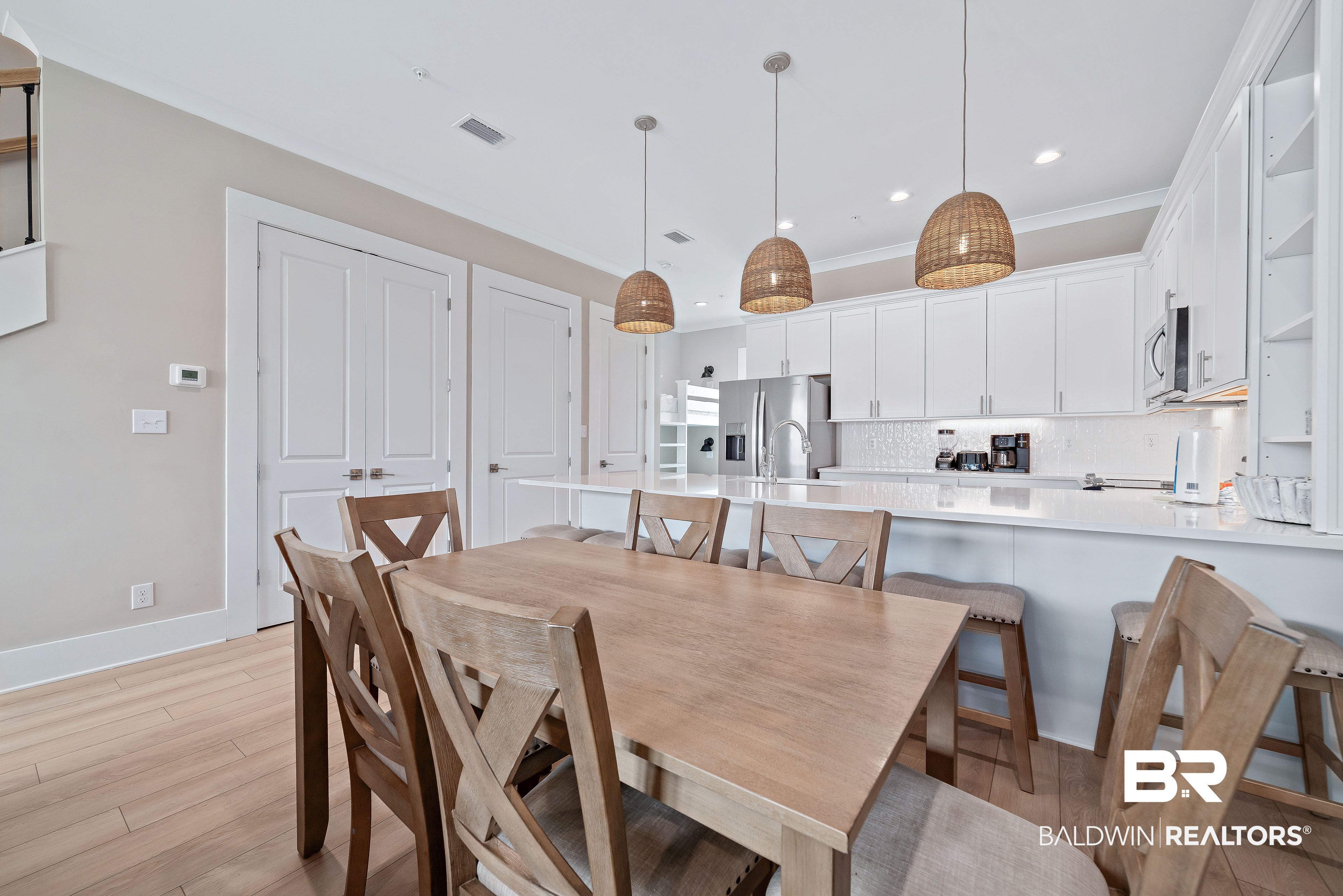 951 W Lagoon Avenue UNIT M