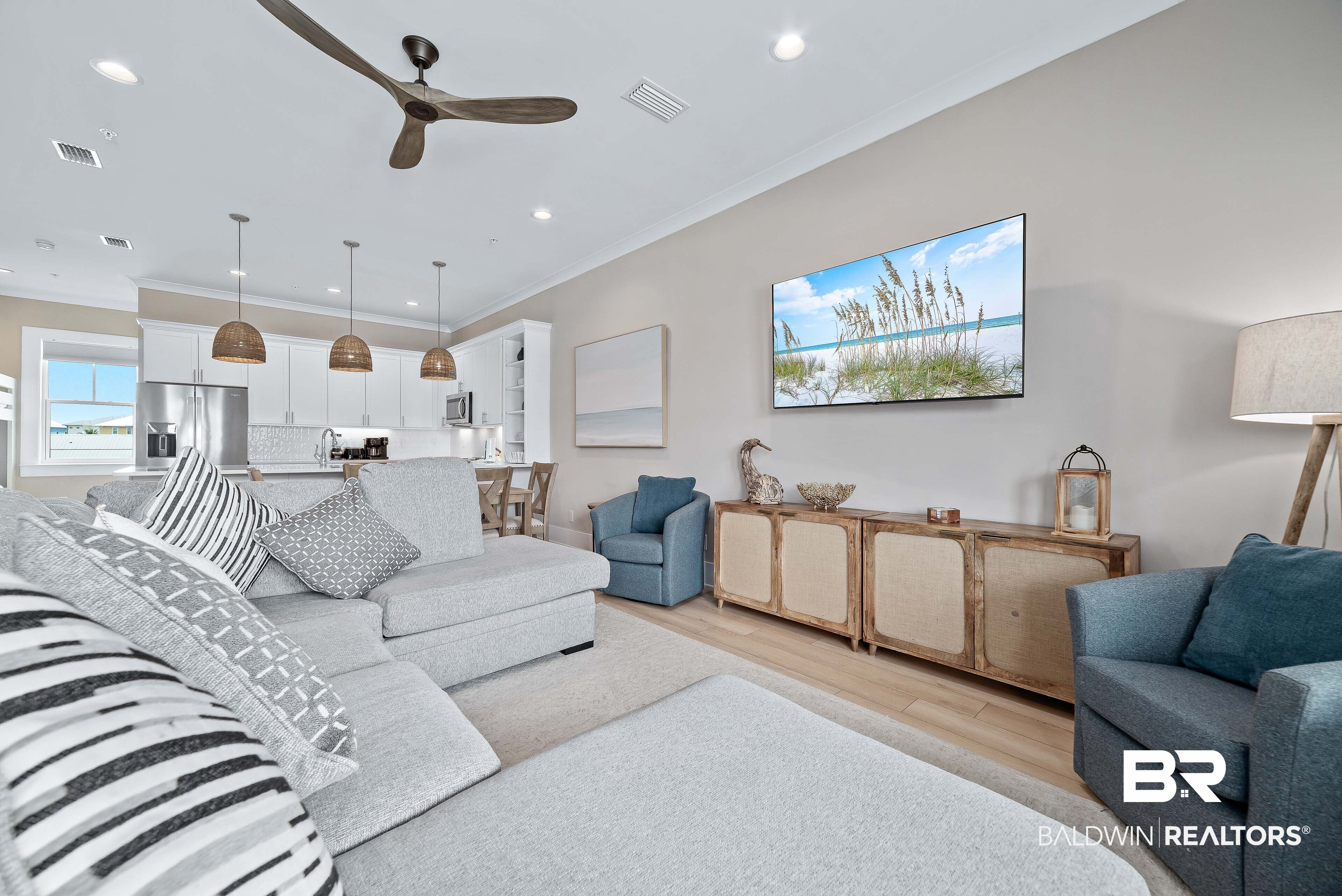 951 W Lagoon Avenue UNIT M