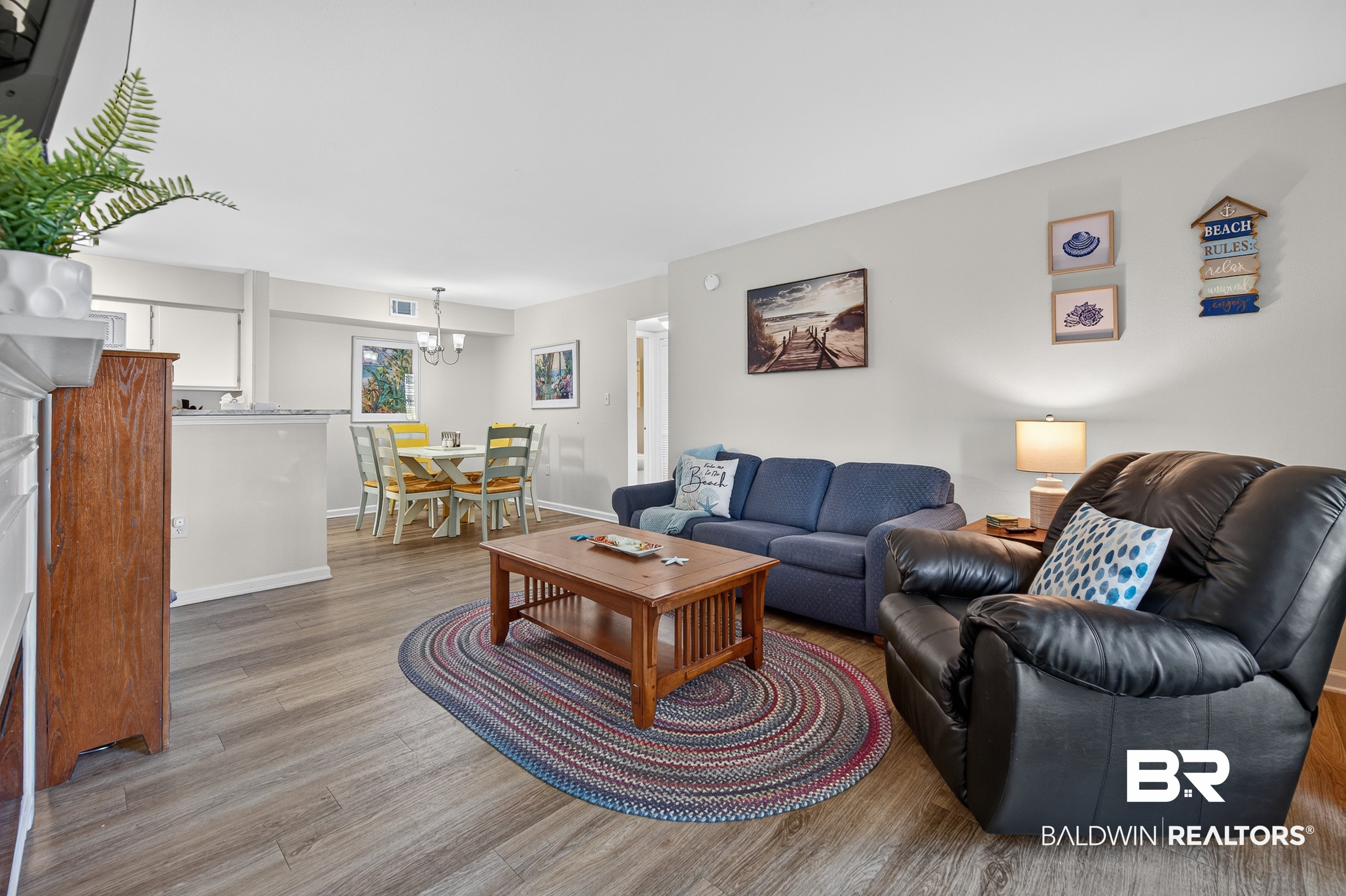 6194 State Highway 59 J6