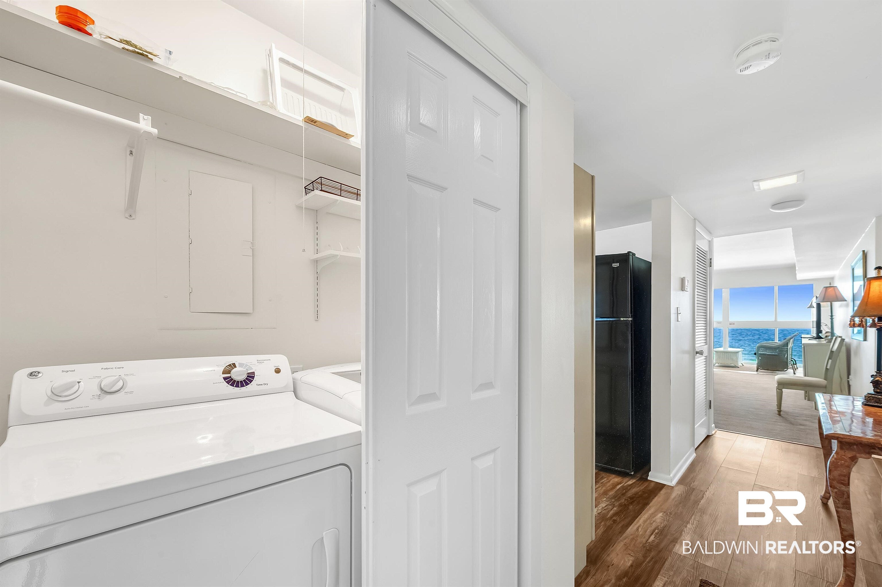 1007 WEST BEACH Boulevard 53