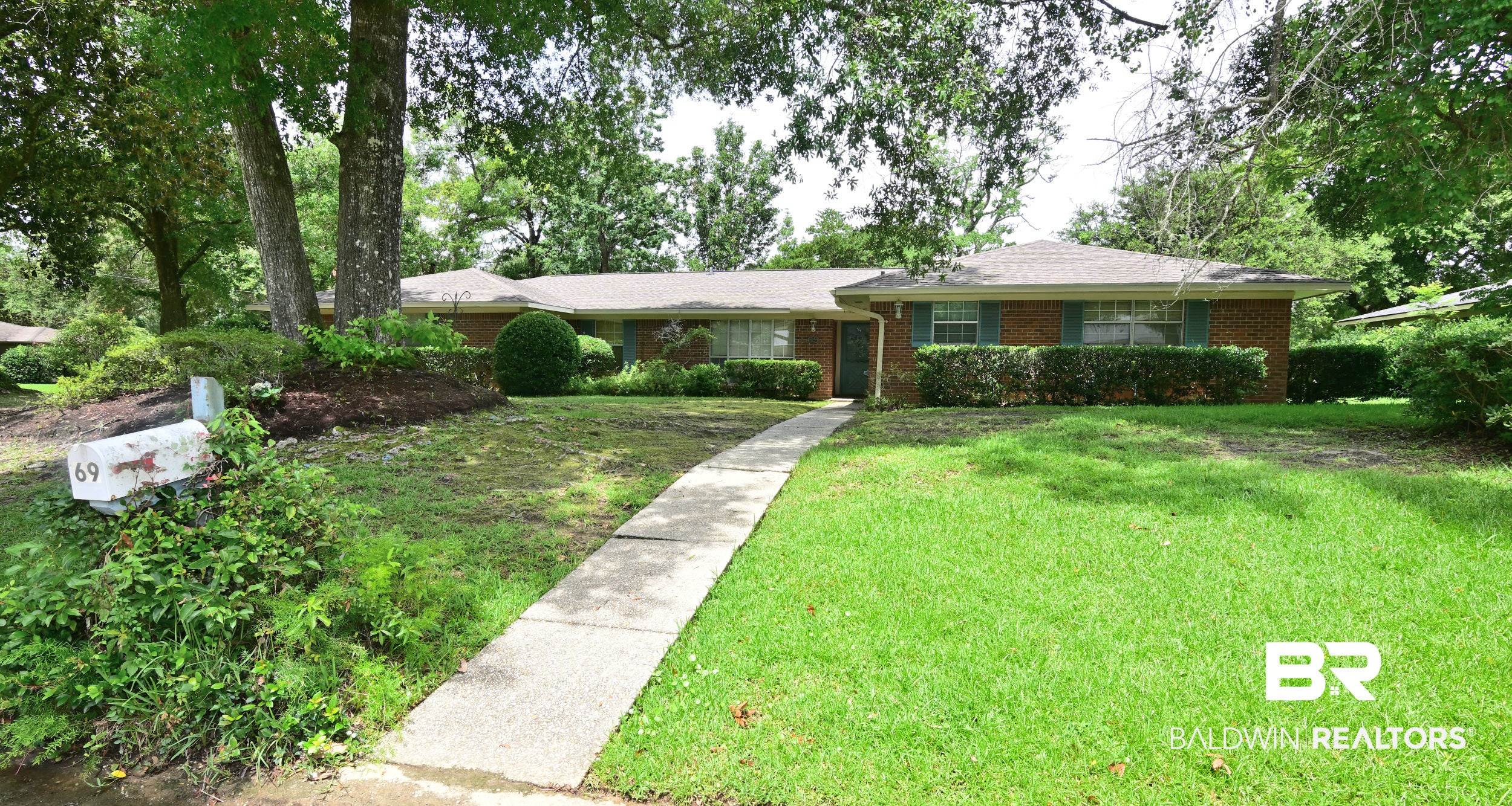69 Paddock Dr