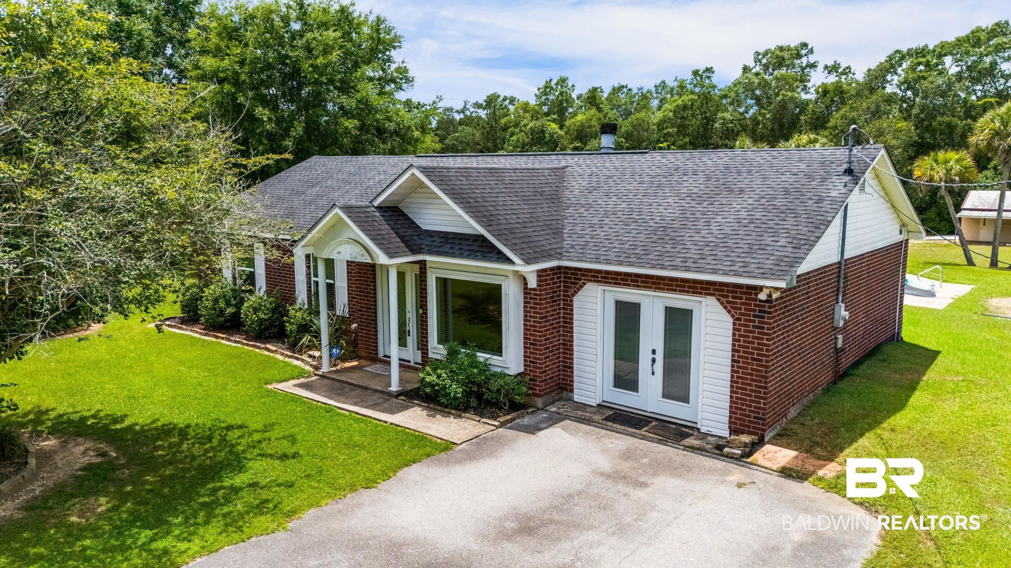 15096 Highland Circle