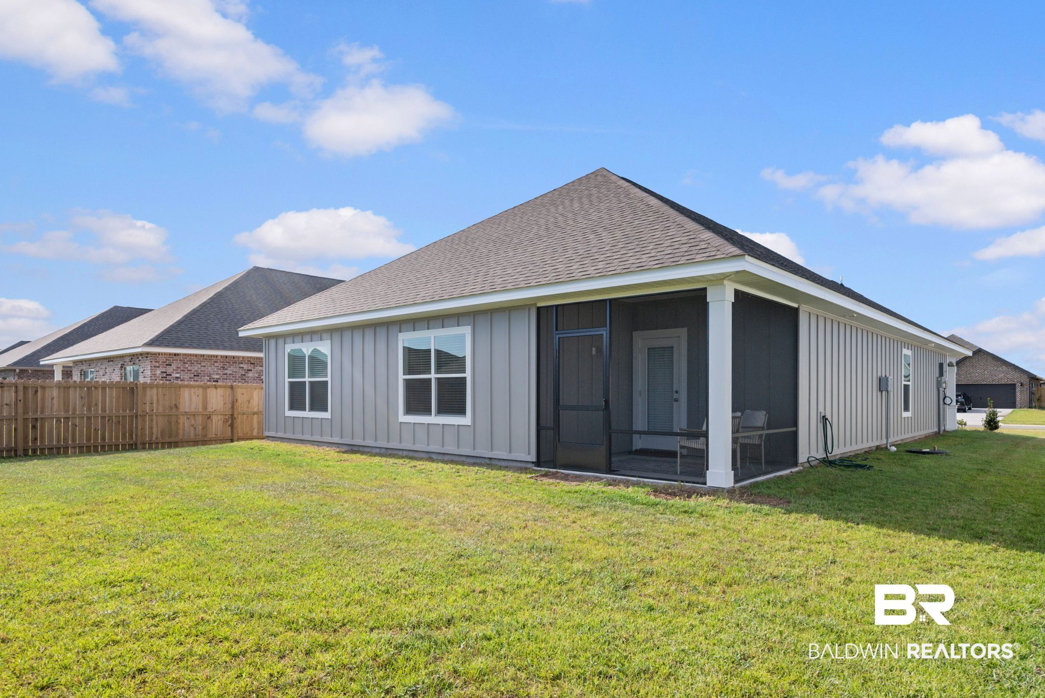 453 Parkerman Ave