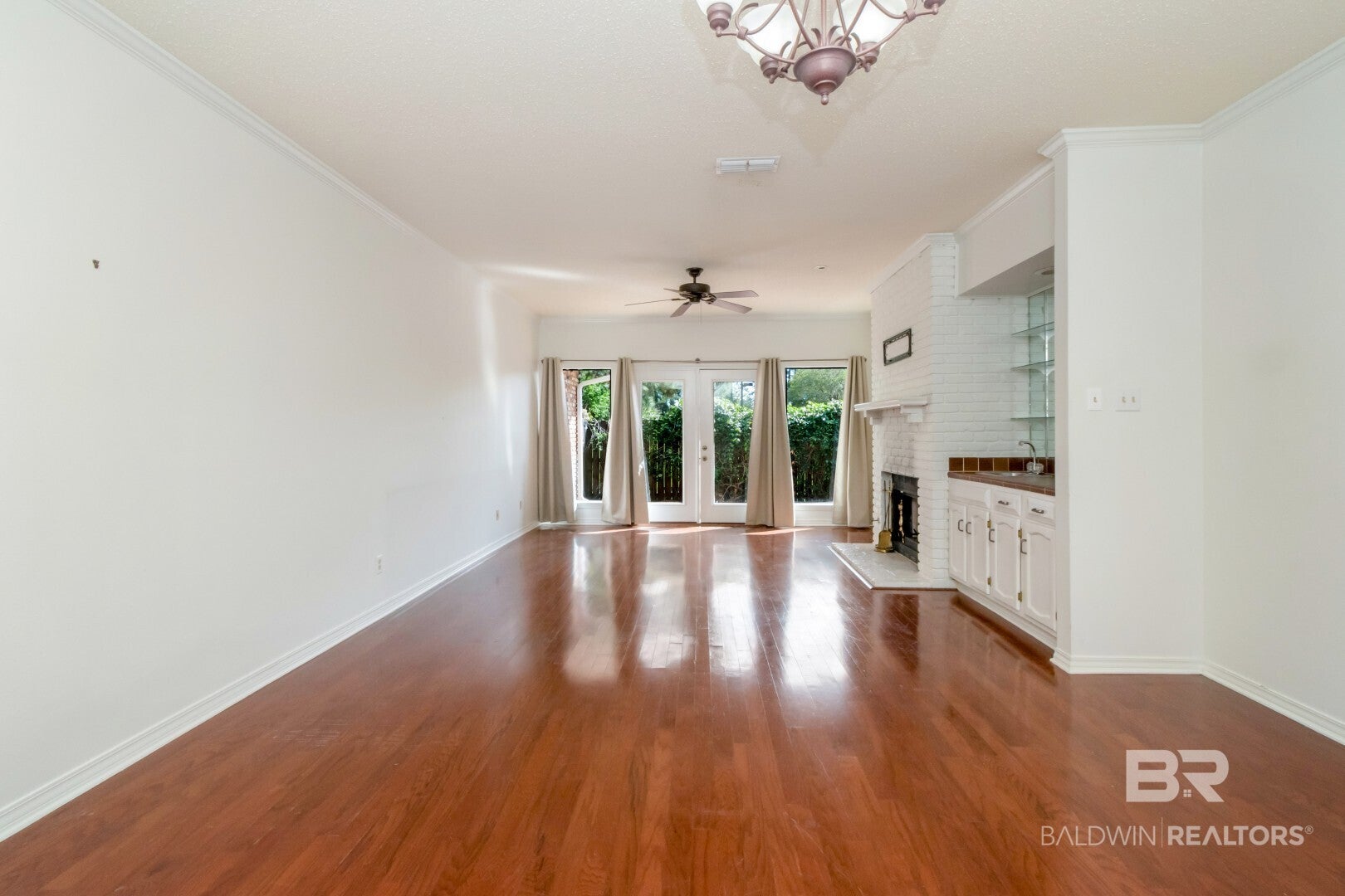 3903 S Berwyn Drive
